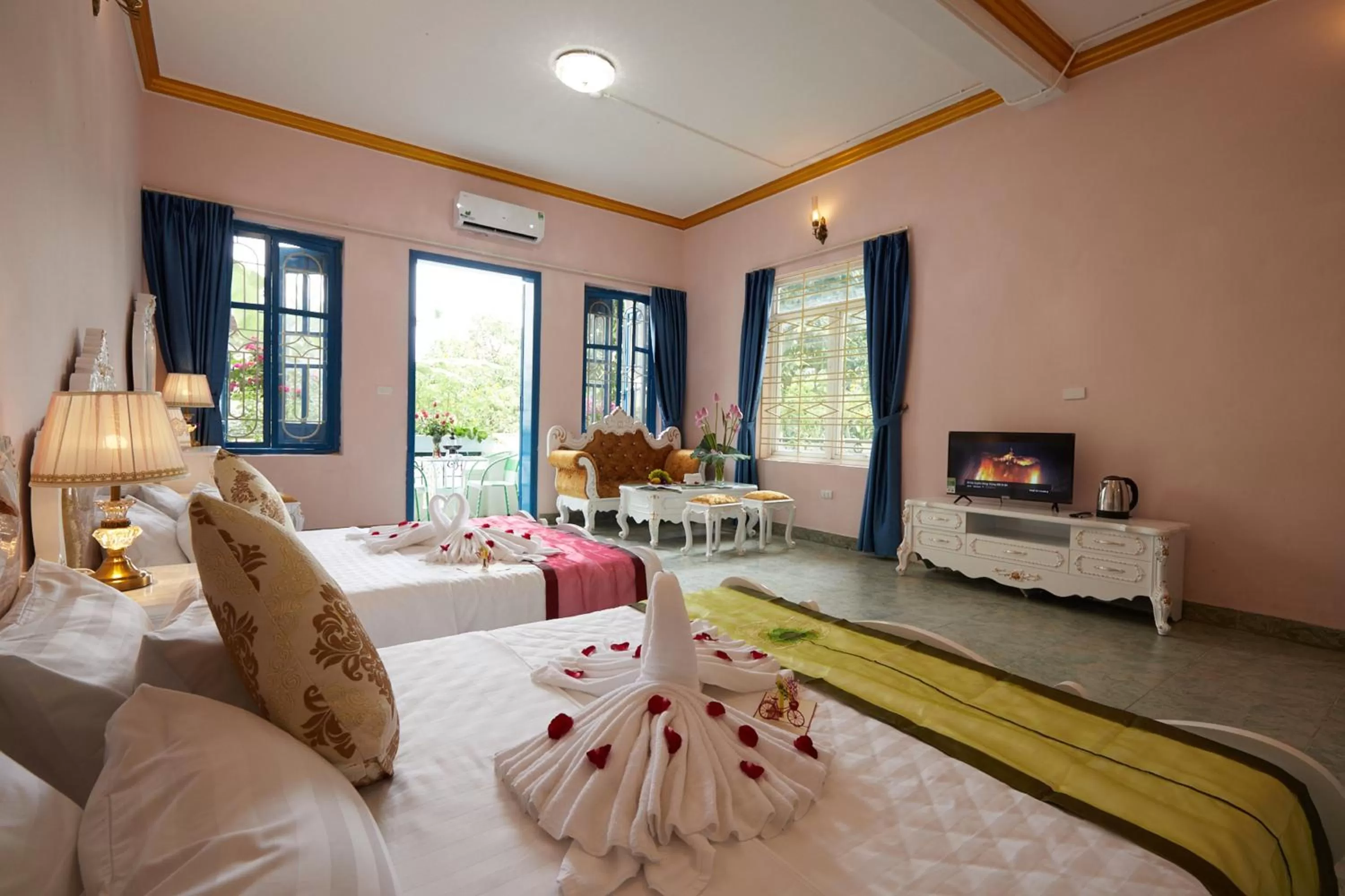 Bedroom, Bed in Lucky Budda Inn Villa