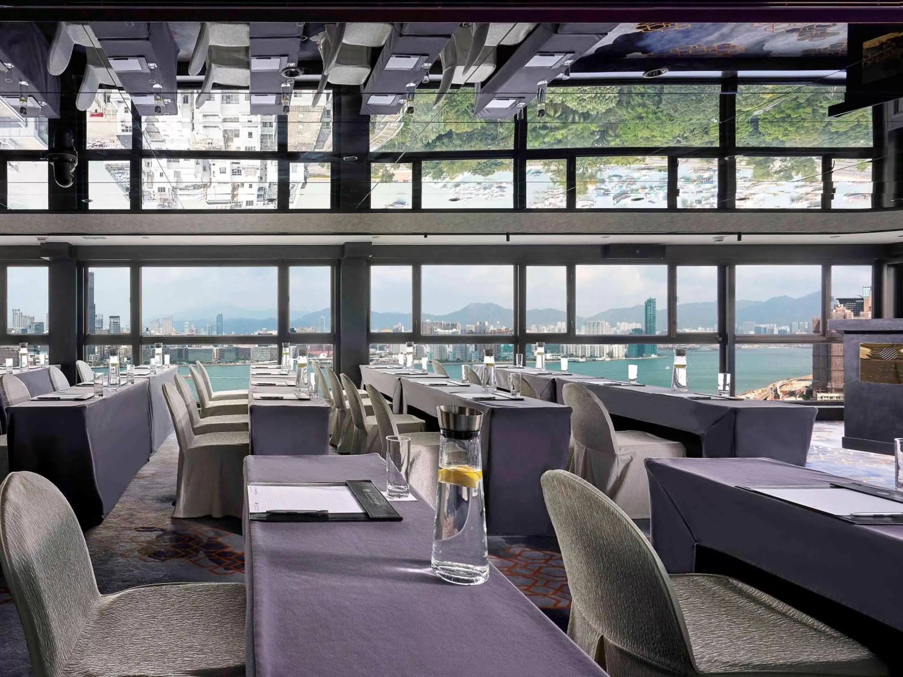 On site, Restaurant/Places to Eat in The Park Lane Hong Kong, a Pullman Hotel