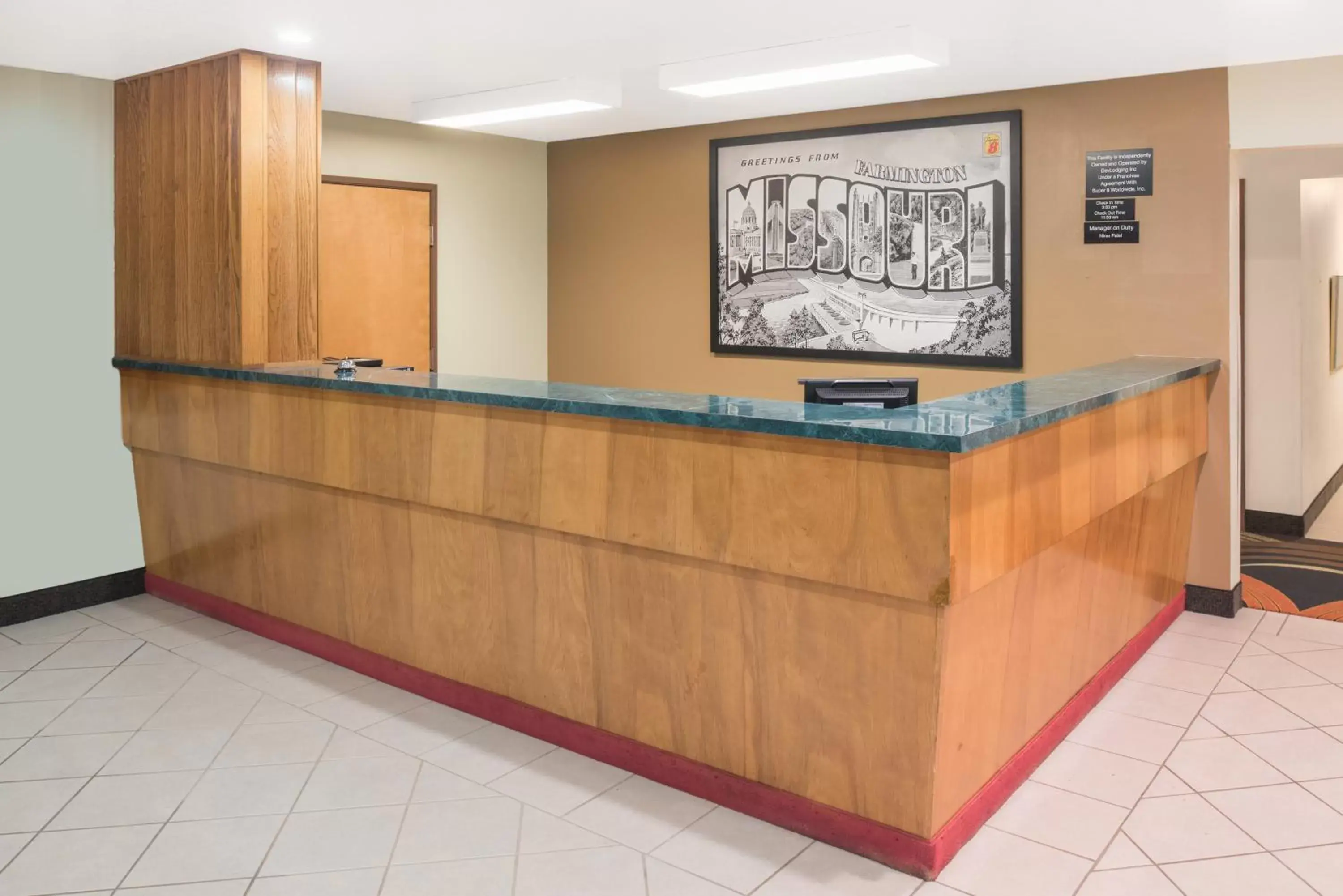 Lobby or reception, Lobby/Reception in Super 8 by Wyndham Farmington