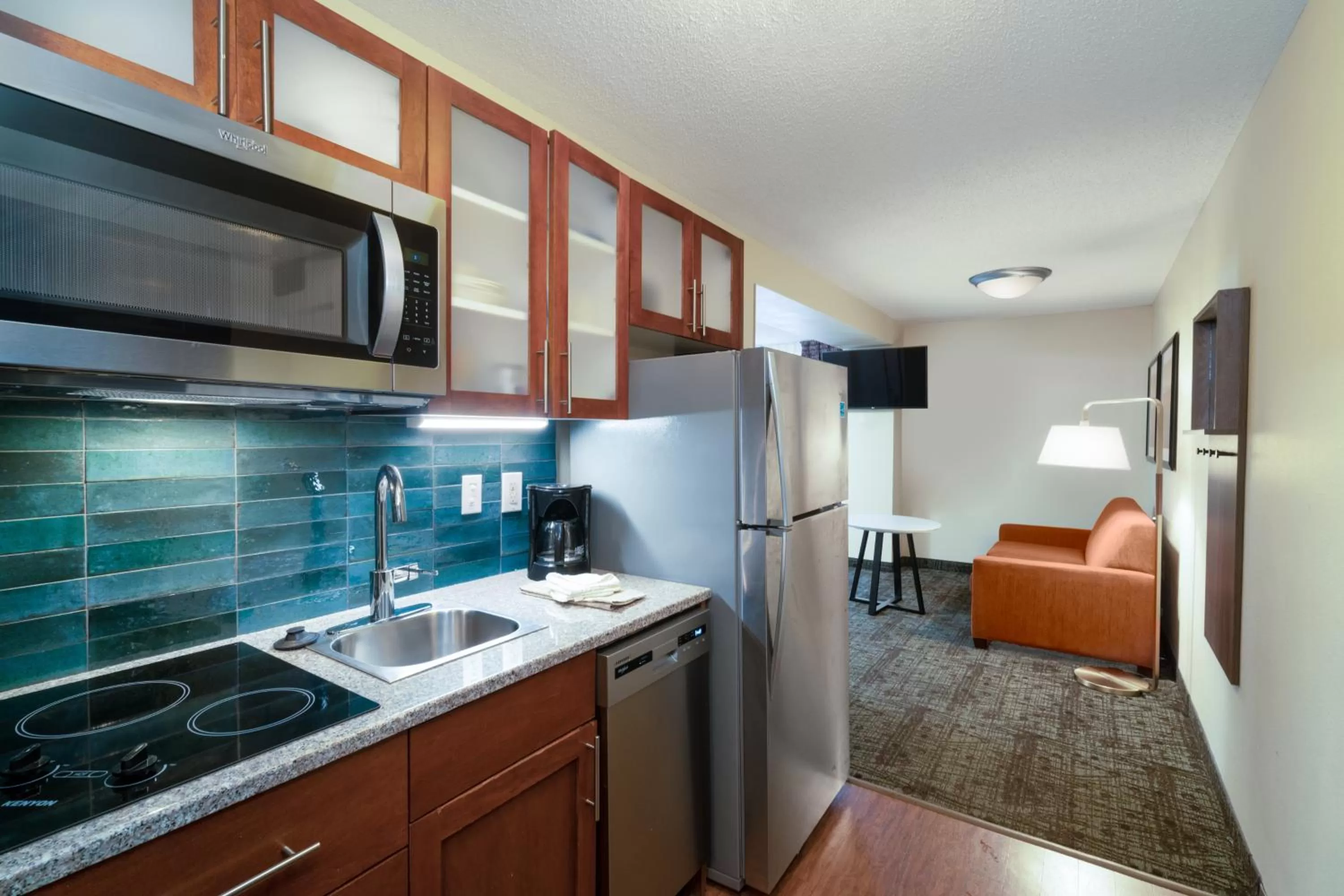 Kitchen or kitchenette in Staybridge Suites Memphis-Poplar Ave East by IHG