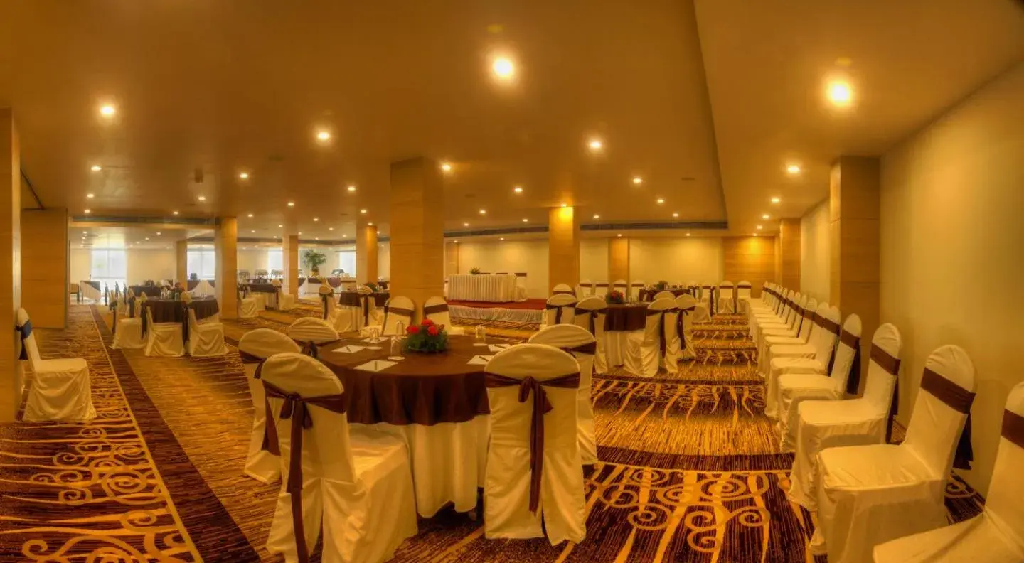 Banquet/Function facilities, Banquet Facilities in Hotel Le Ruchi The Prince