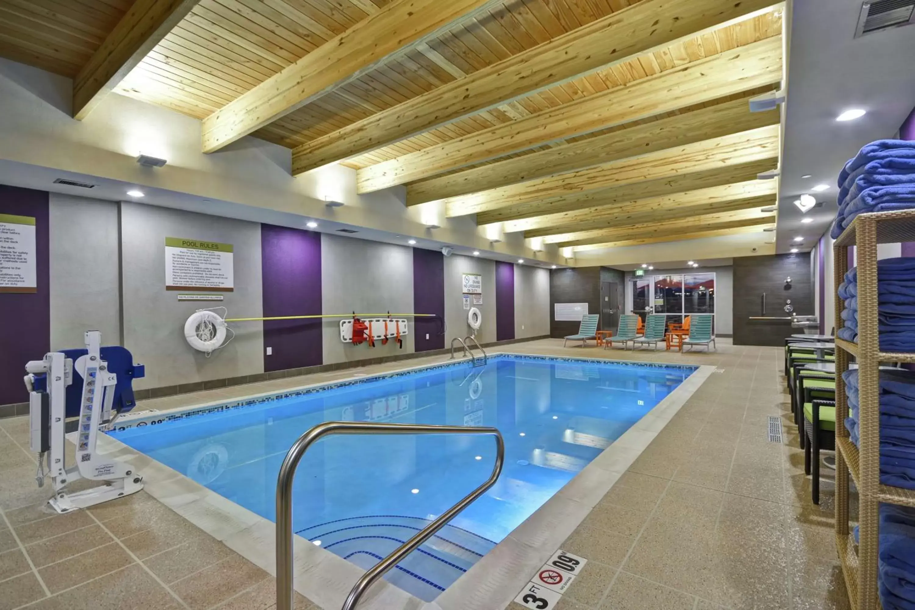 Pool view, Swimming Pool in Home2 Suites by Hilton Stow Akron