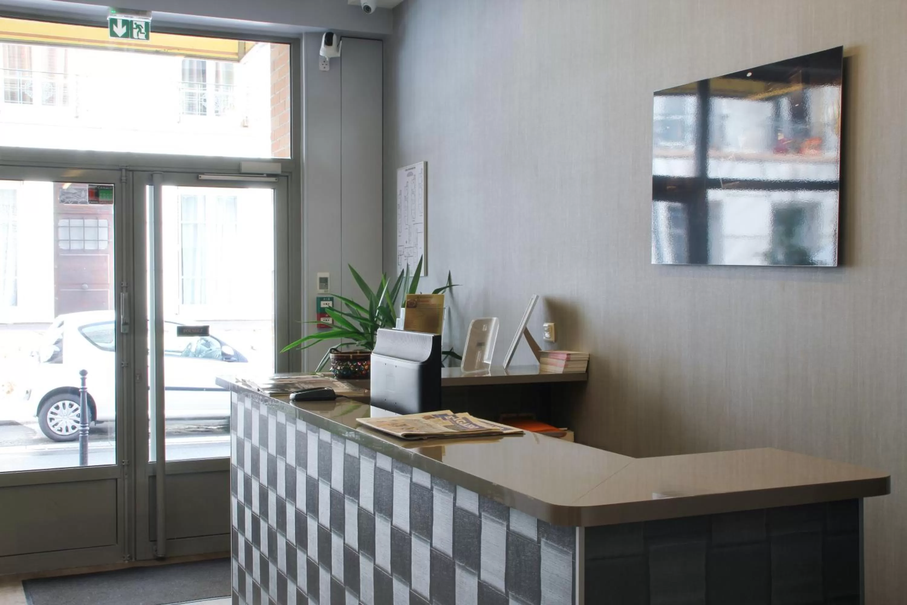 Lobby or reception in Hôtel De France