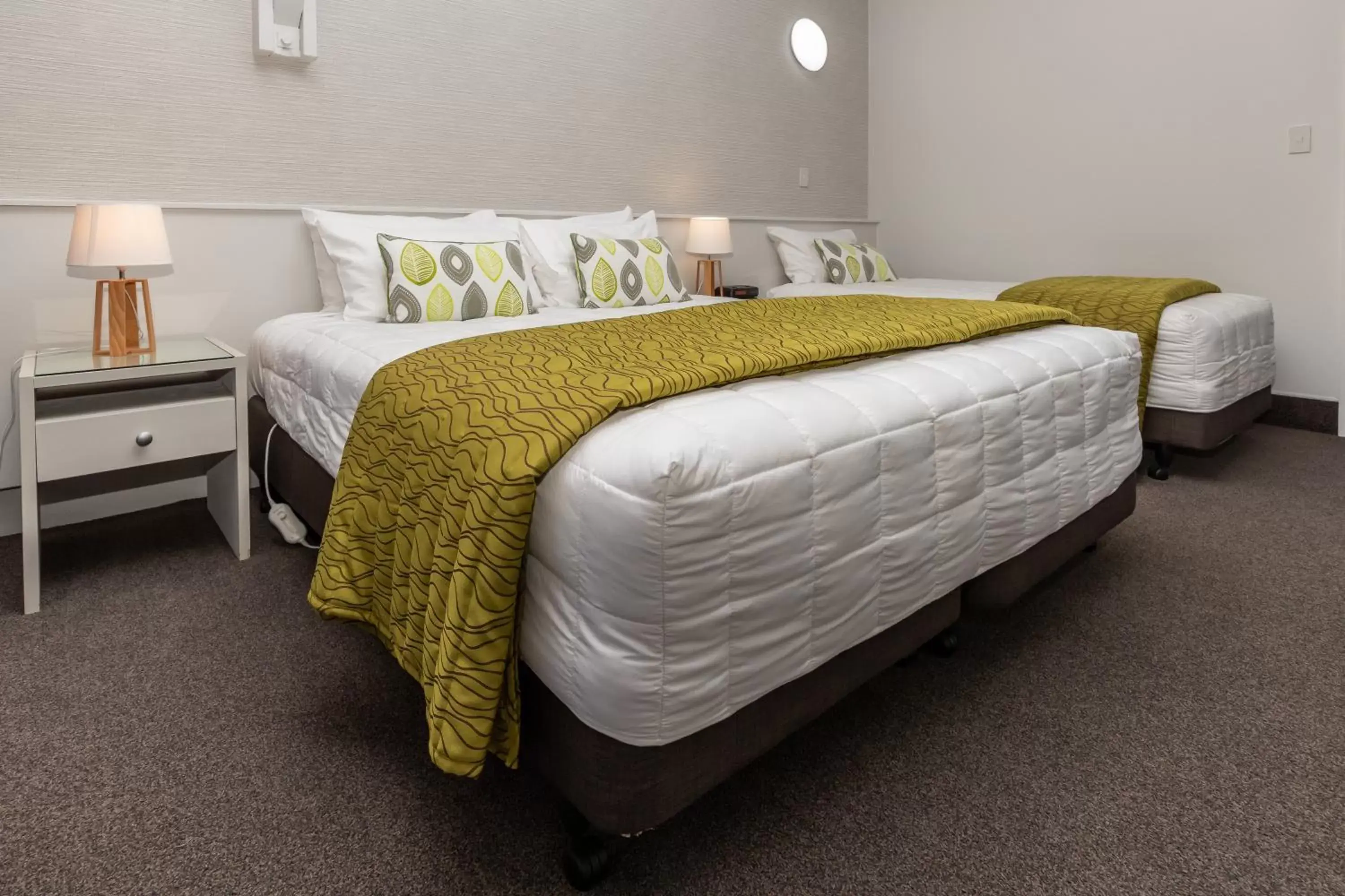 Bedroom, Bed in ASURE Explorer Motel & Apartments