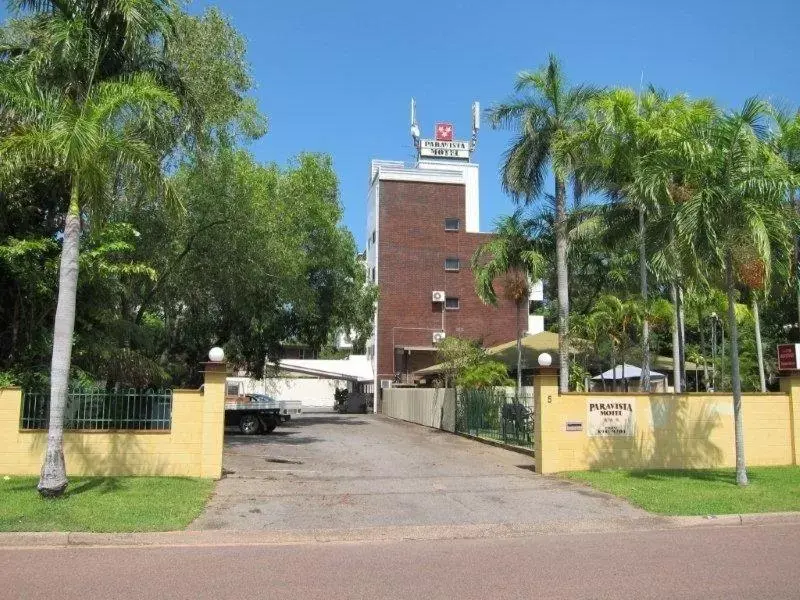 Facade/entrance, Property Building in Paravista Motel