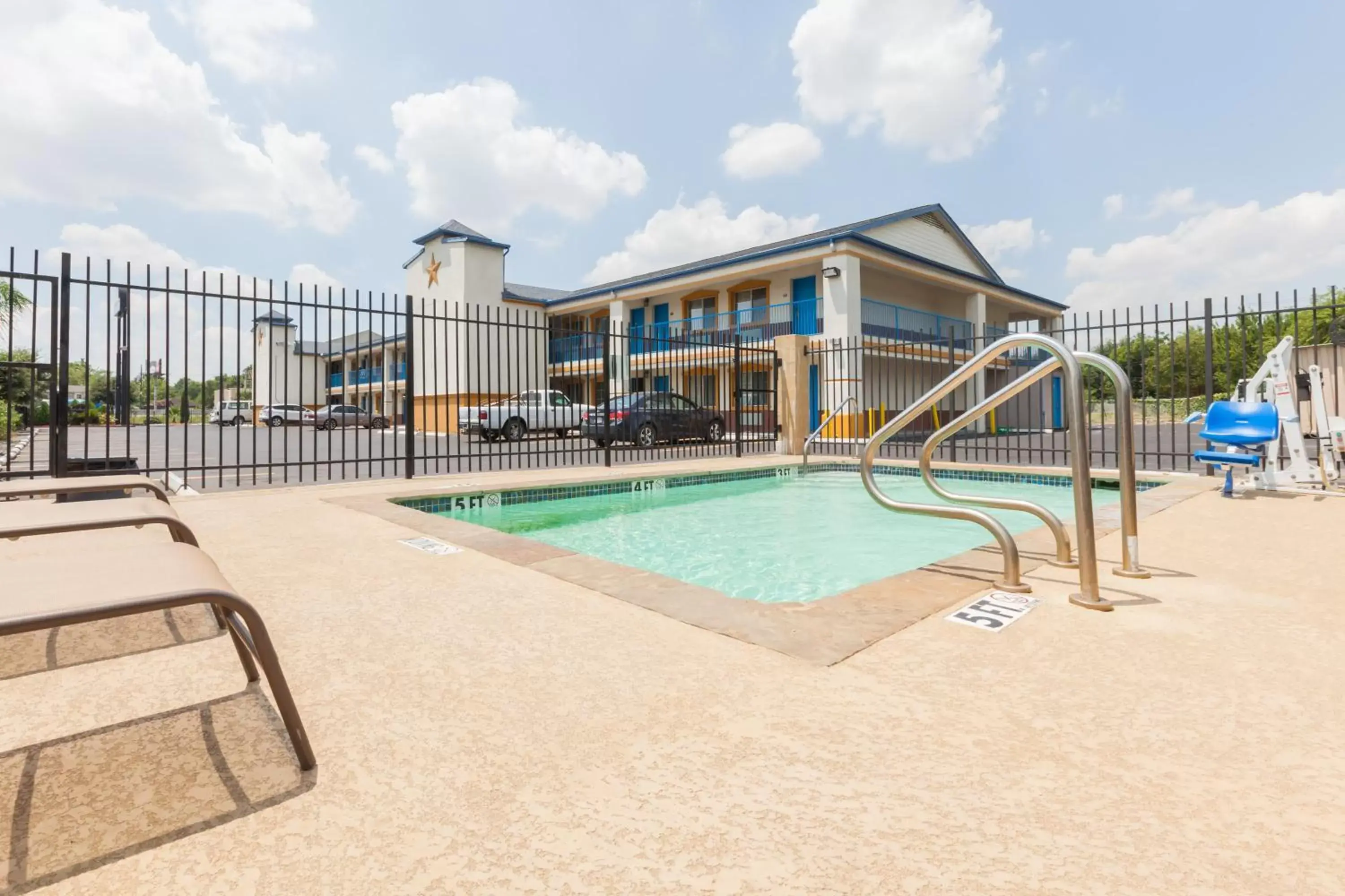 Swimming Pool in Days Inn by Wyndham Houston East