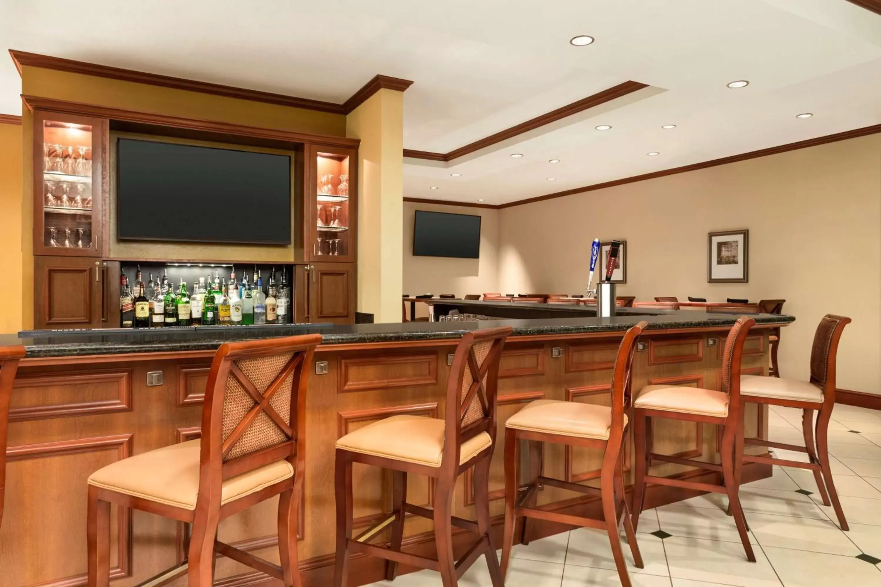 Lounge or bar, Lounge/Bar in Hilton Garden Inn Bartlesville