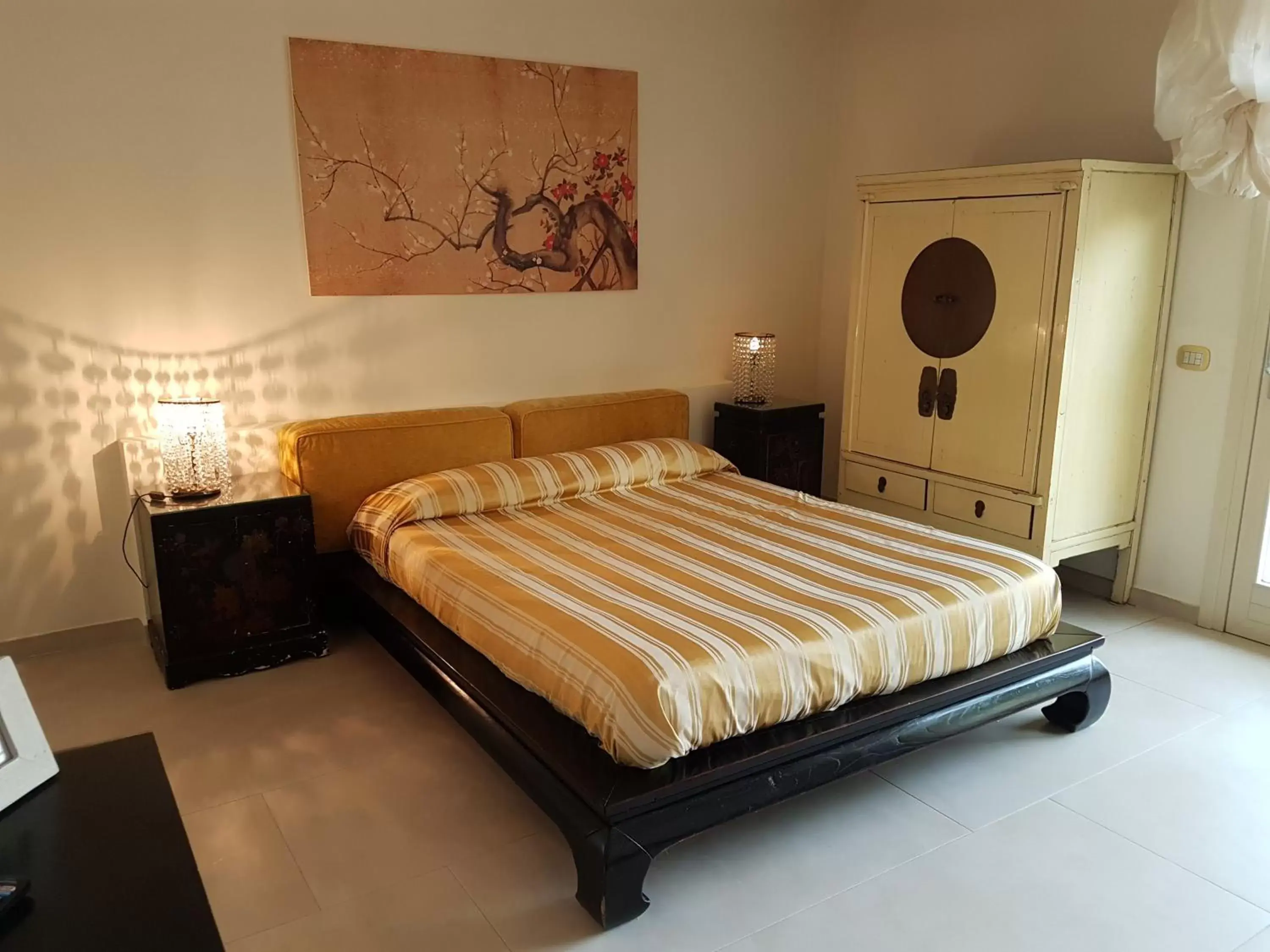 Photo of the whole room, Bed in La Villa Desenzano