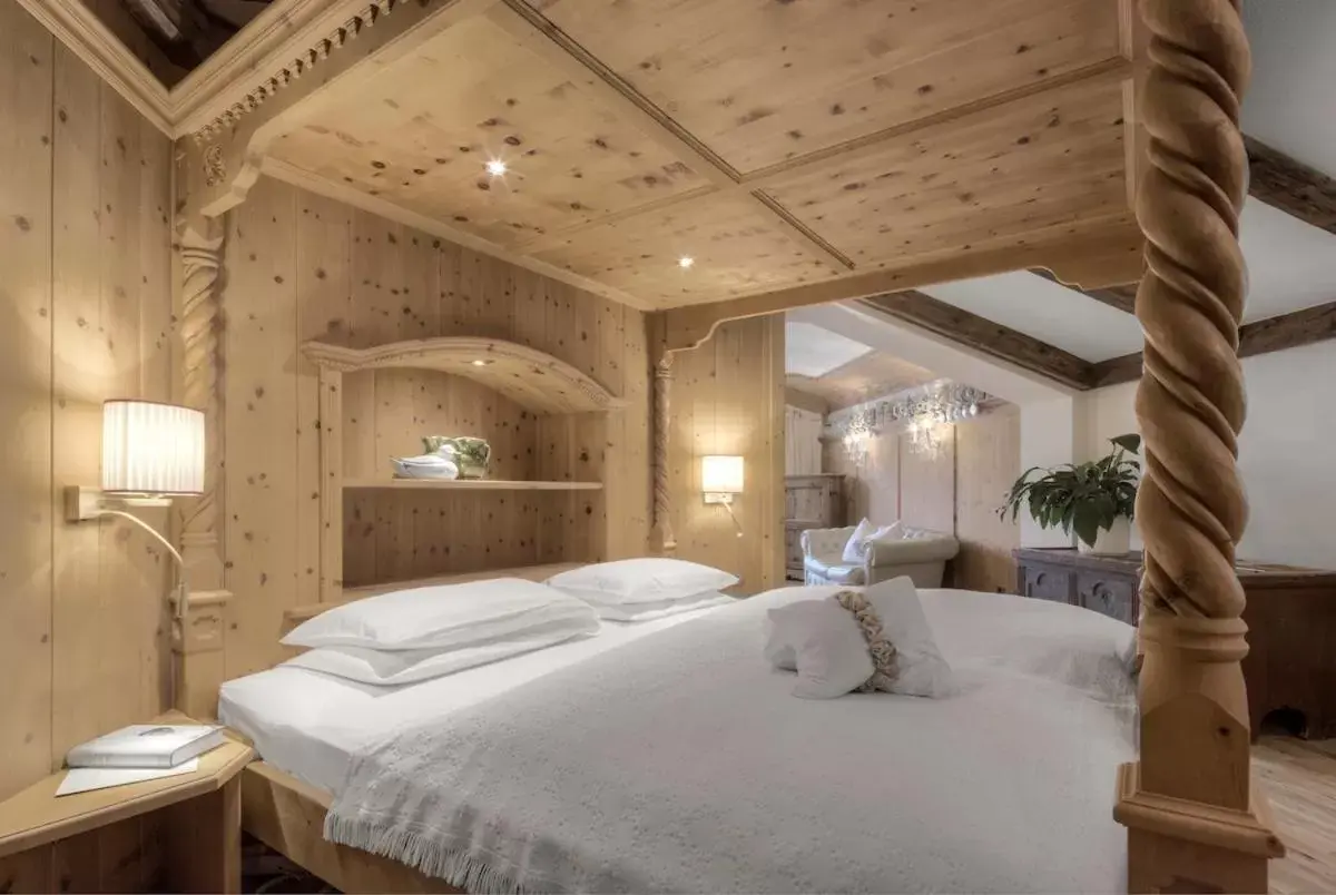 Bed in Hotel La Perla: The Leading Hotels of the World