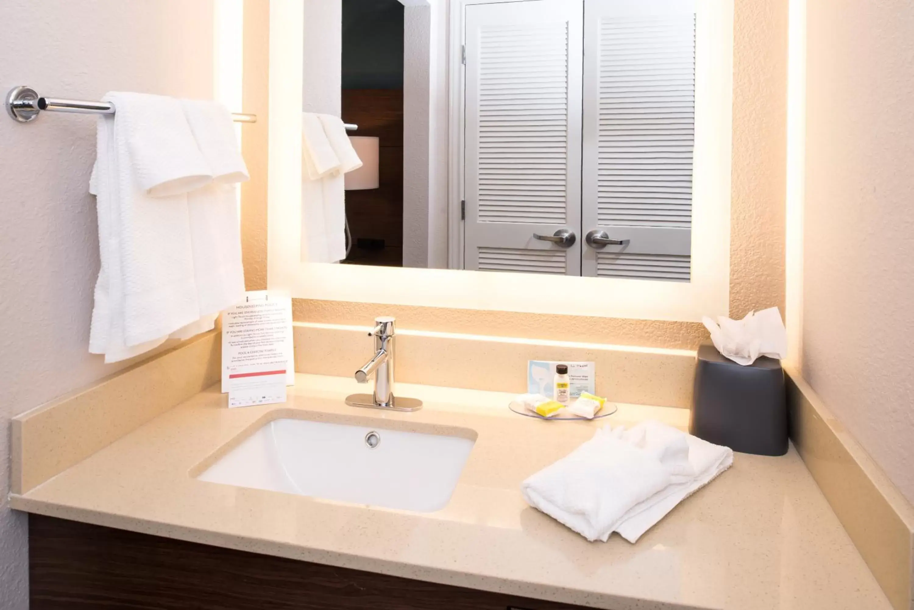 Photo of the whole room, Bathroom in Staybridge Suites - Pecos, an IHG Hotel