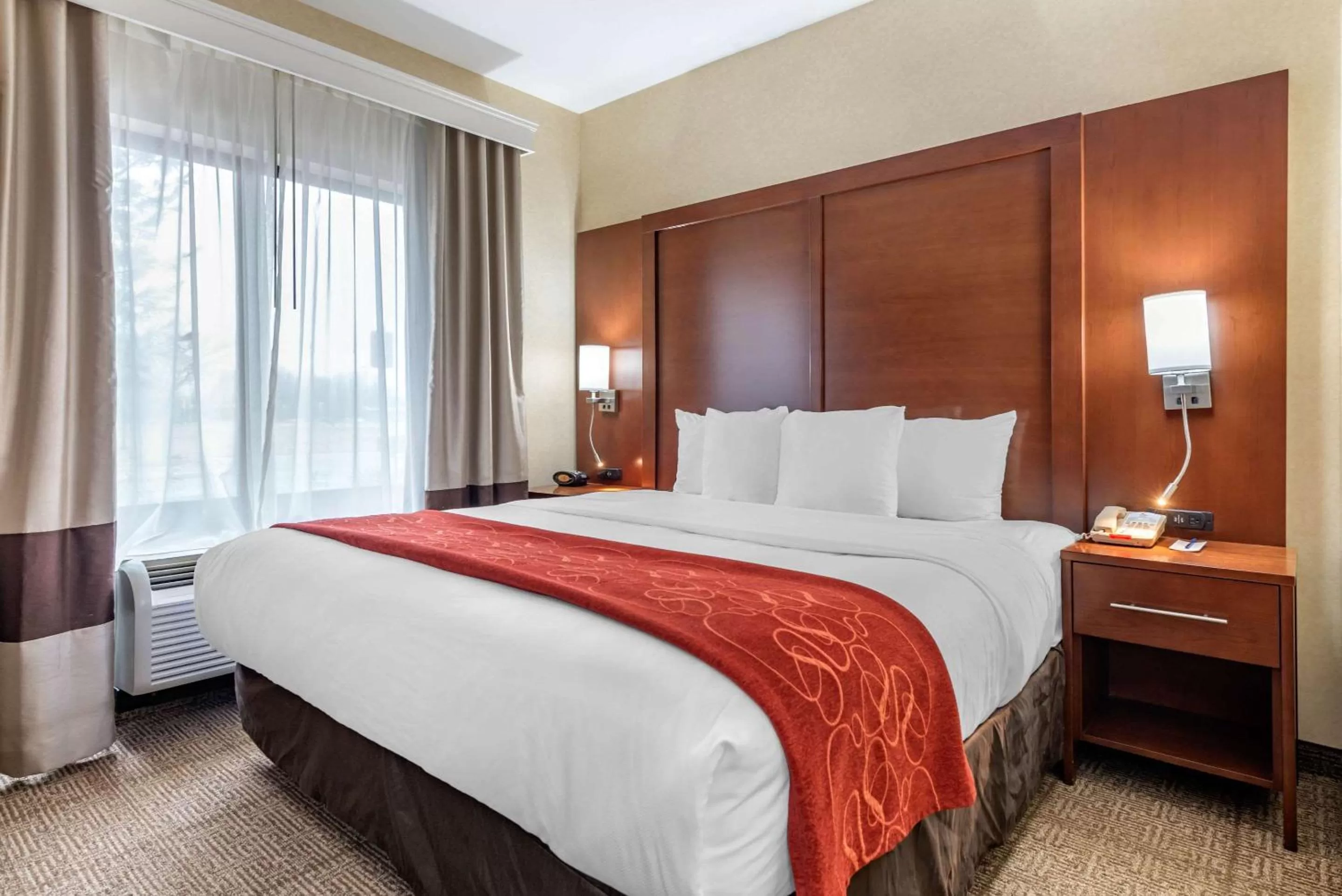 Bed in Comfort Suites Elkhart South