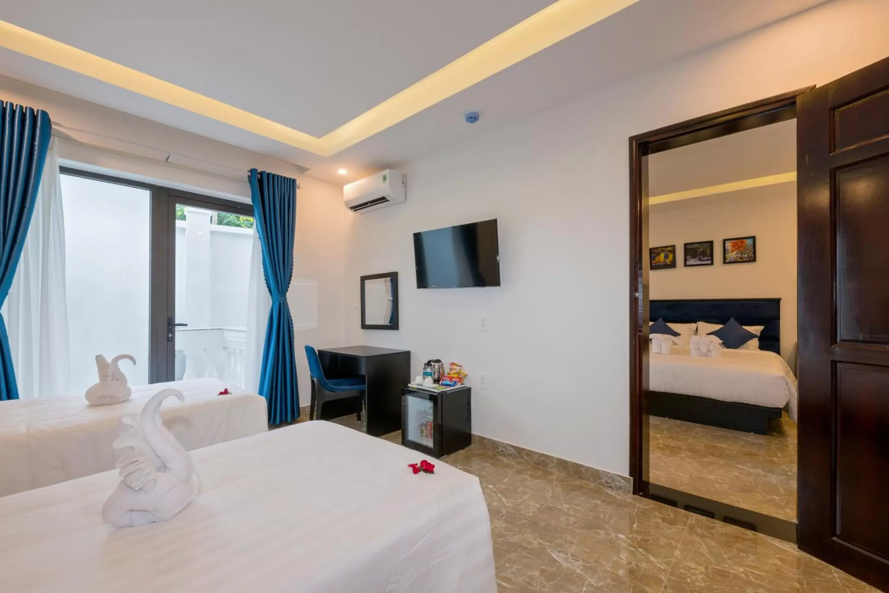 Family Connecting Room with Balcony in Royal Mansion Boutique Hoi An Family Connecting Room with Balcony in Royal Mansion Boutique Hoi An