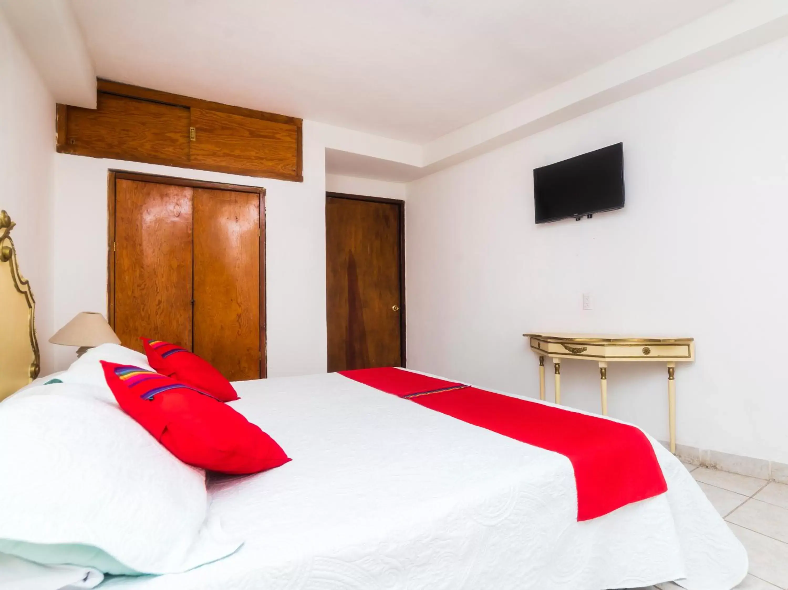 Bed in Los Pueblitos de Guanajuato Hotel