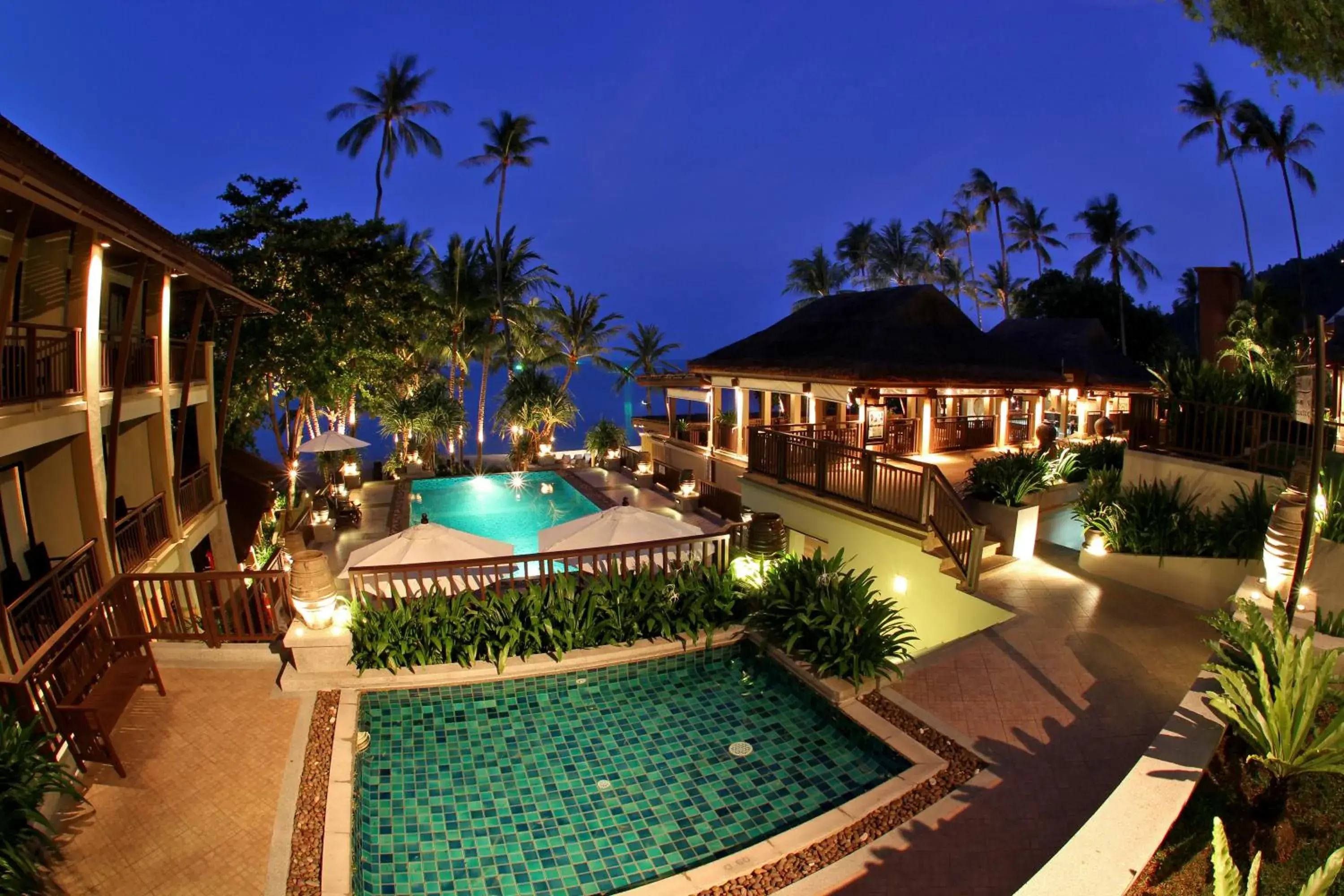 Facade/entrance, Pool View in Impiana Beach Front Resort Chaweng Noi, Koh Samui