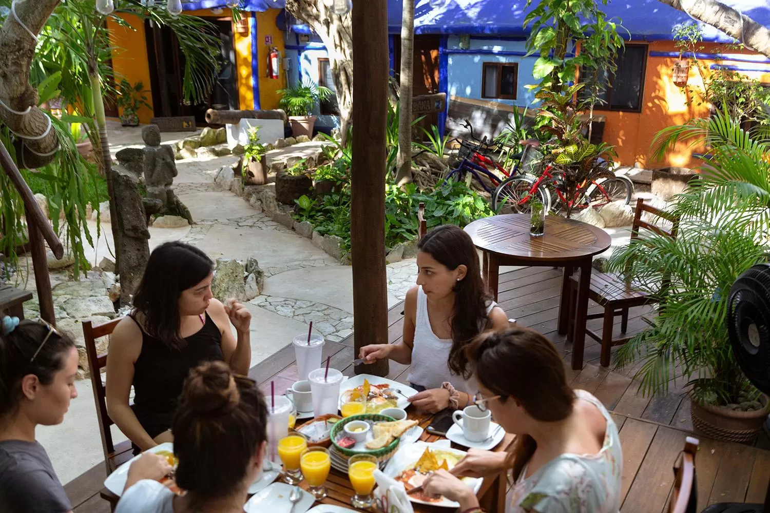 Breakfast in Hotel Amar Inn