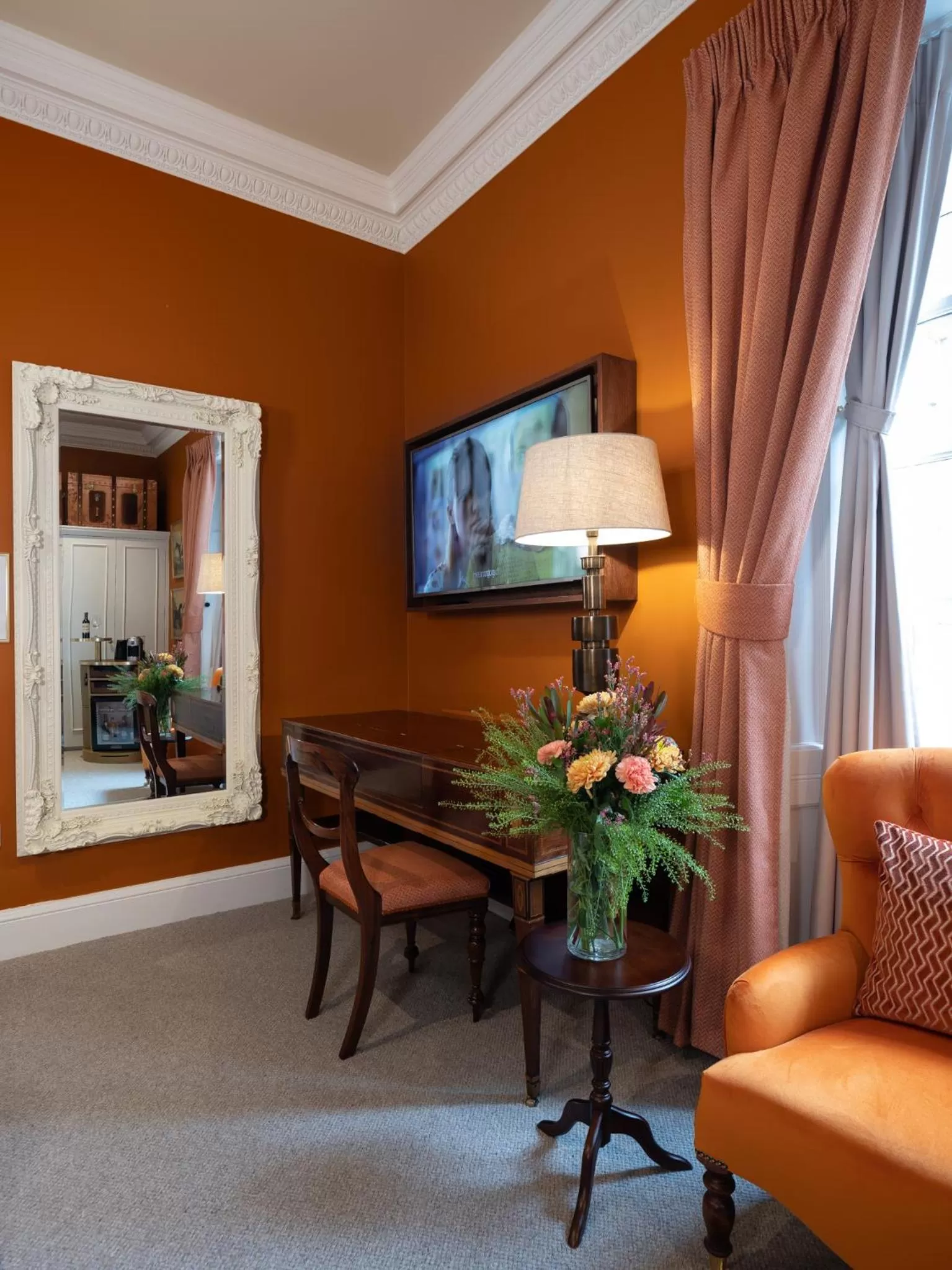 Seating area in SCHLOSS Roxburghe, part of Destination by Hyatt