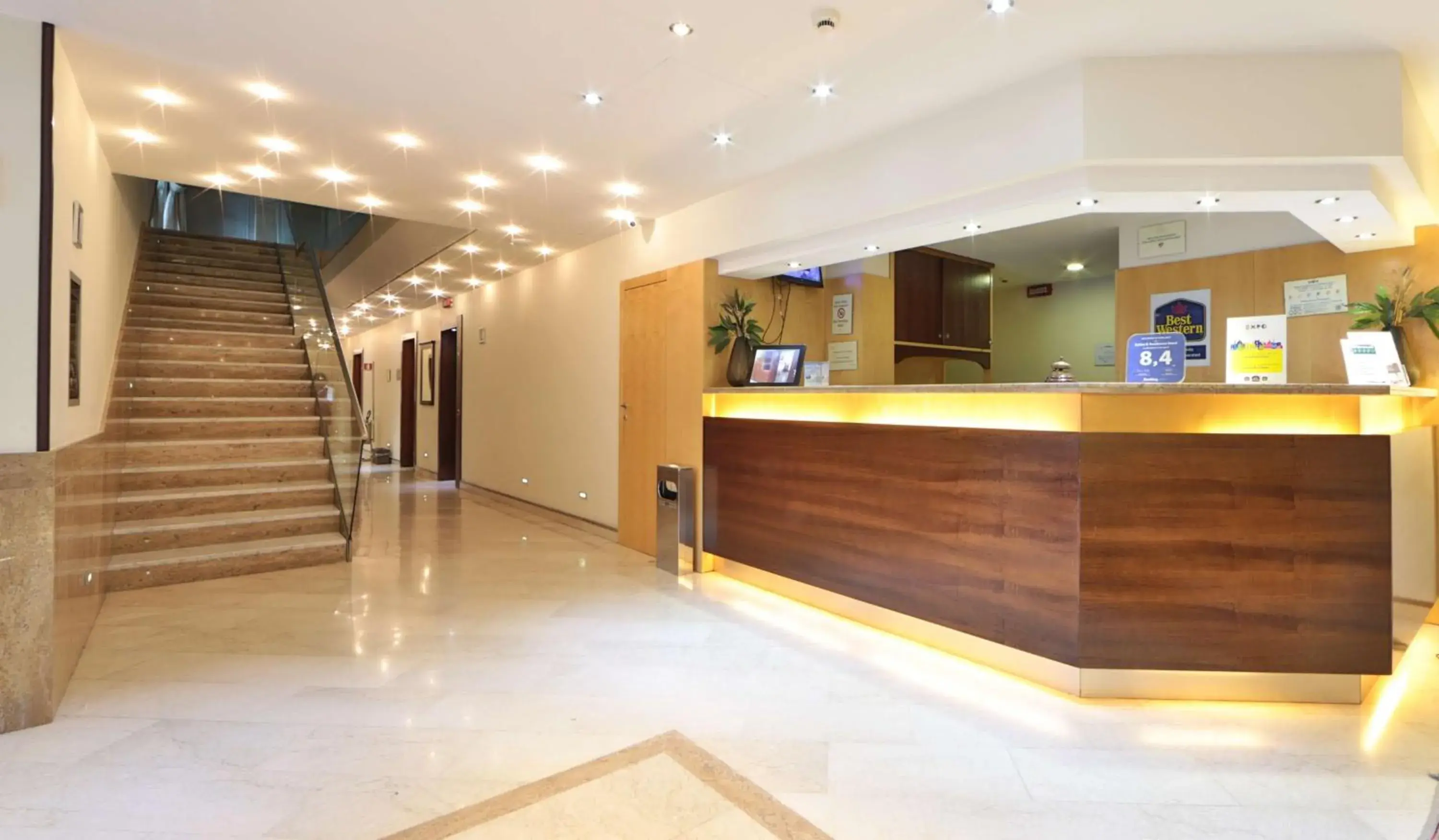Lobby or reception in Suites & Residence Hotel Lobby or reception in Suites & Residence Hotel