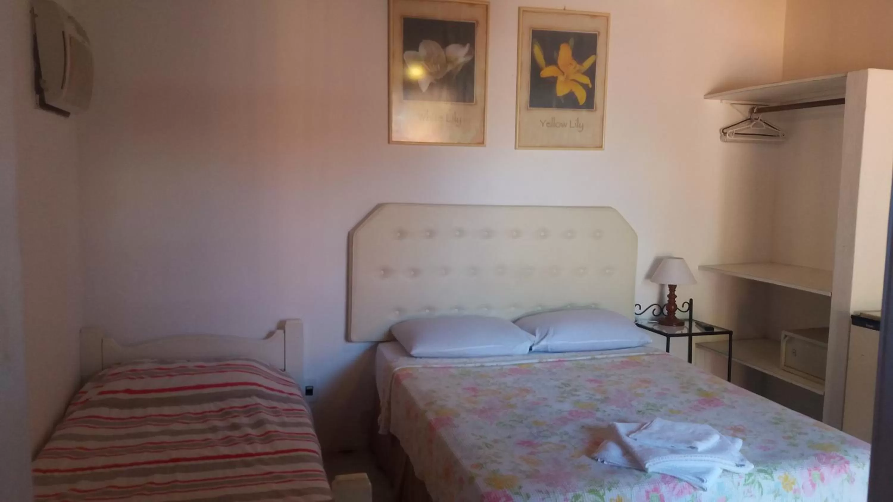 Photo of the whole room, Bed in Pousada L'étage