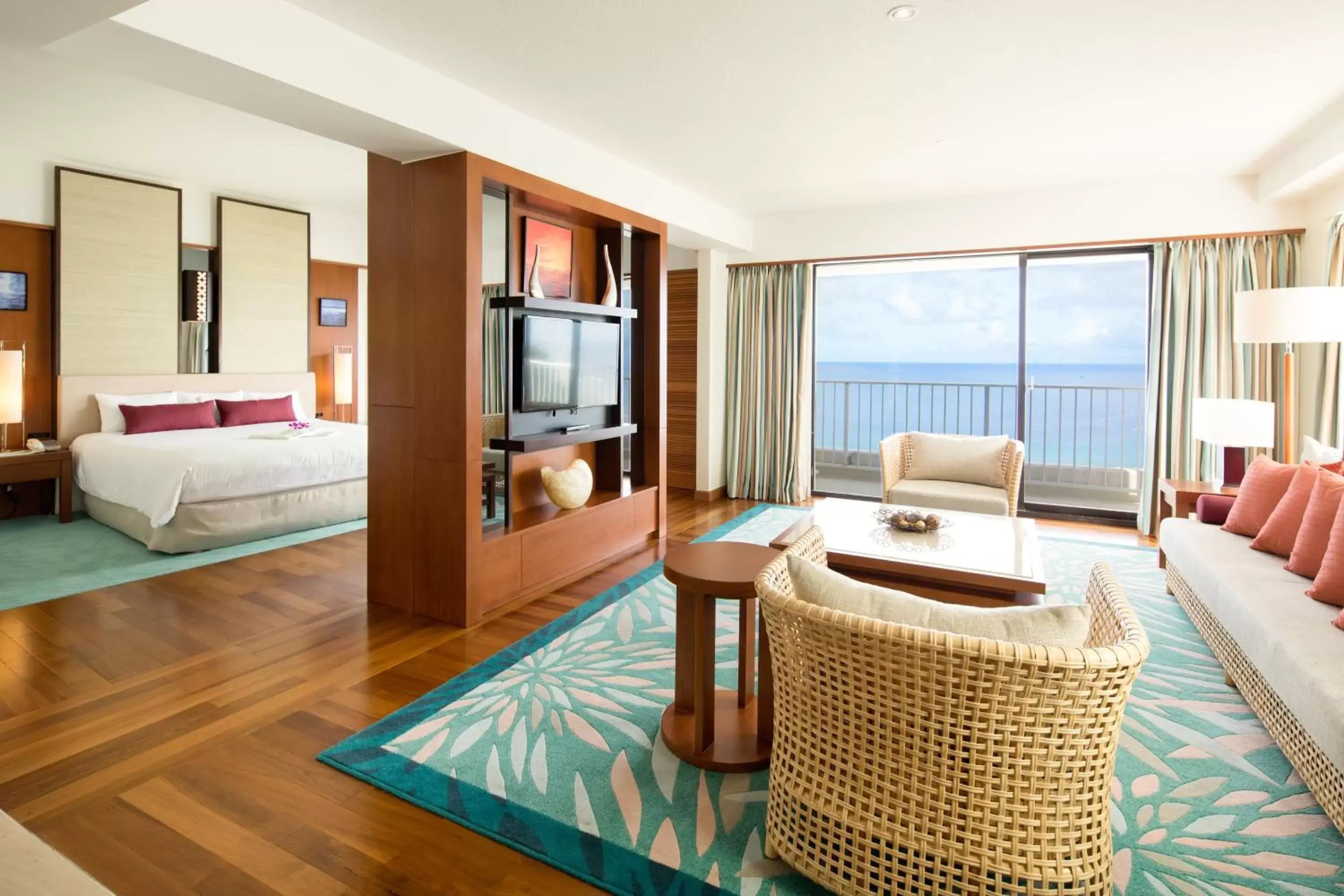 Living room in Hotel Nikko Guam