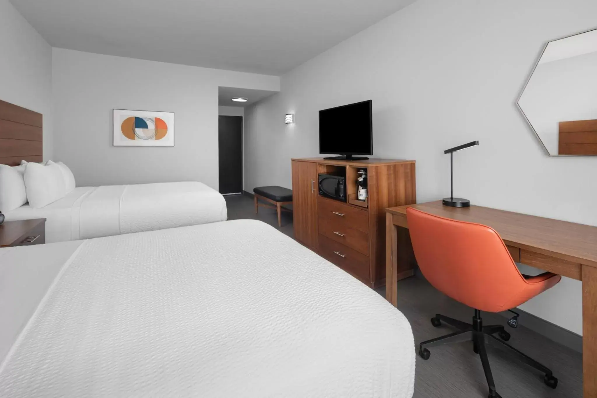 Standard Room with Two Queen Beds in Holiday Inn Express & Suites Midland South I-20 by IHG Standard Room with Two Queen Beds in Holiday Inn Express & Suites Midland South I-20 by IHG