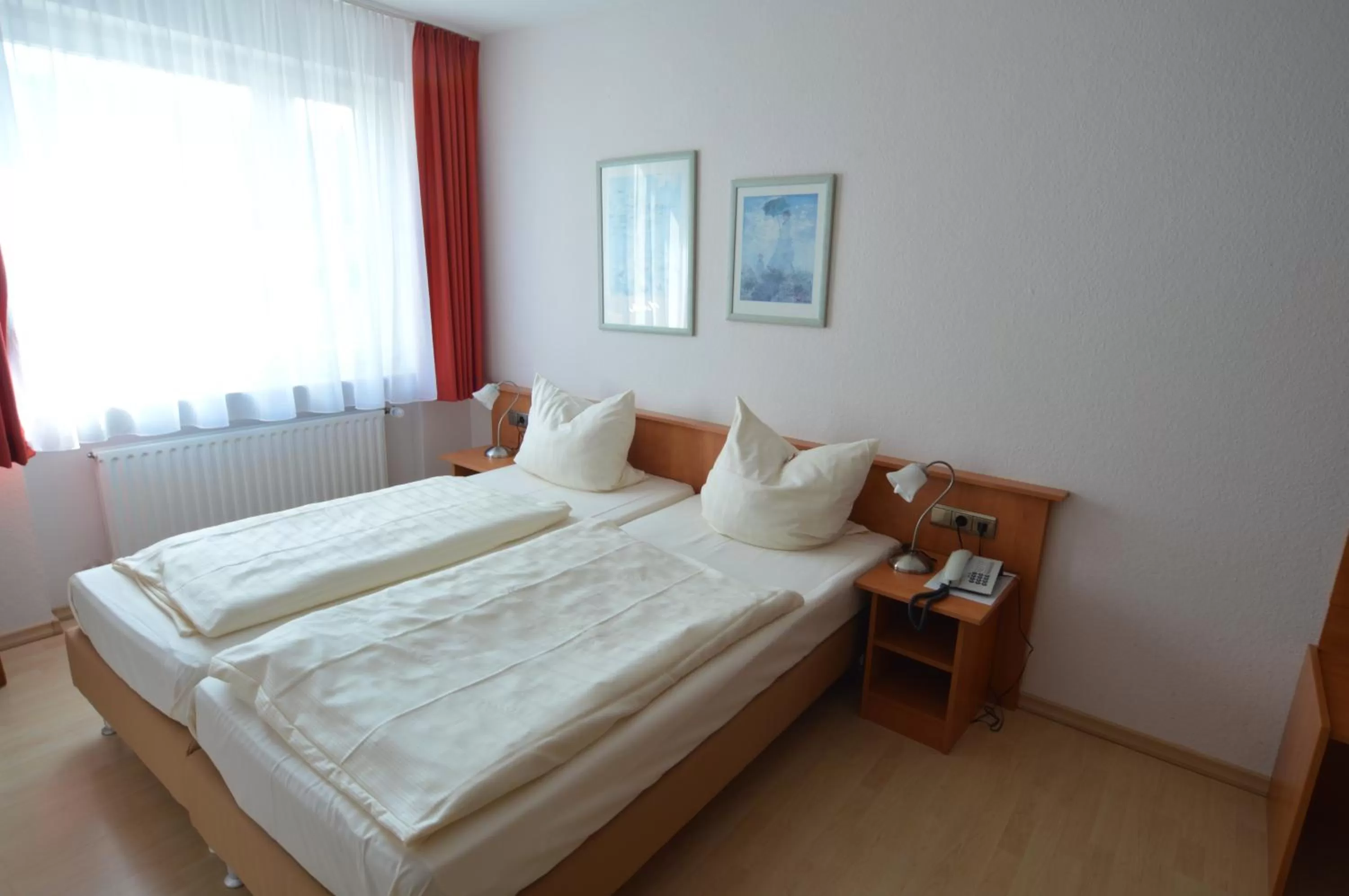 Bed in Aktivhotel Alter Kaiser