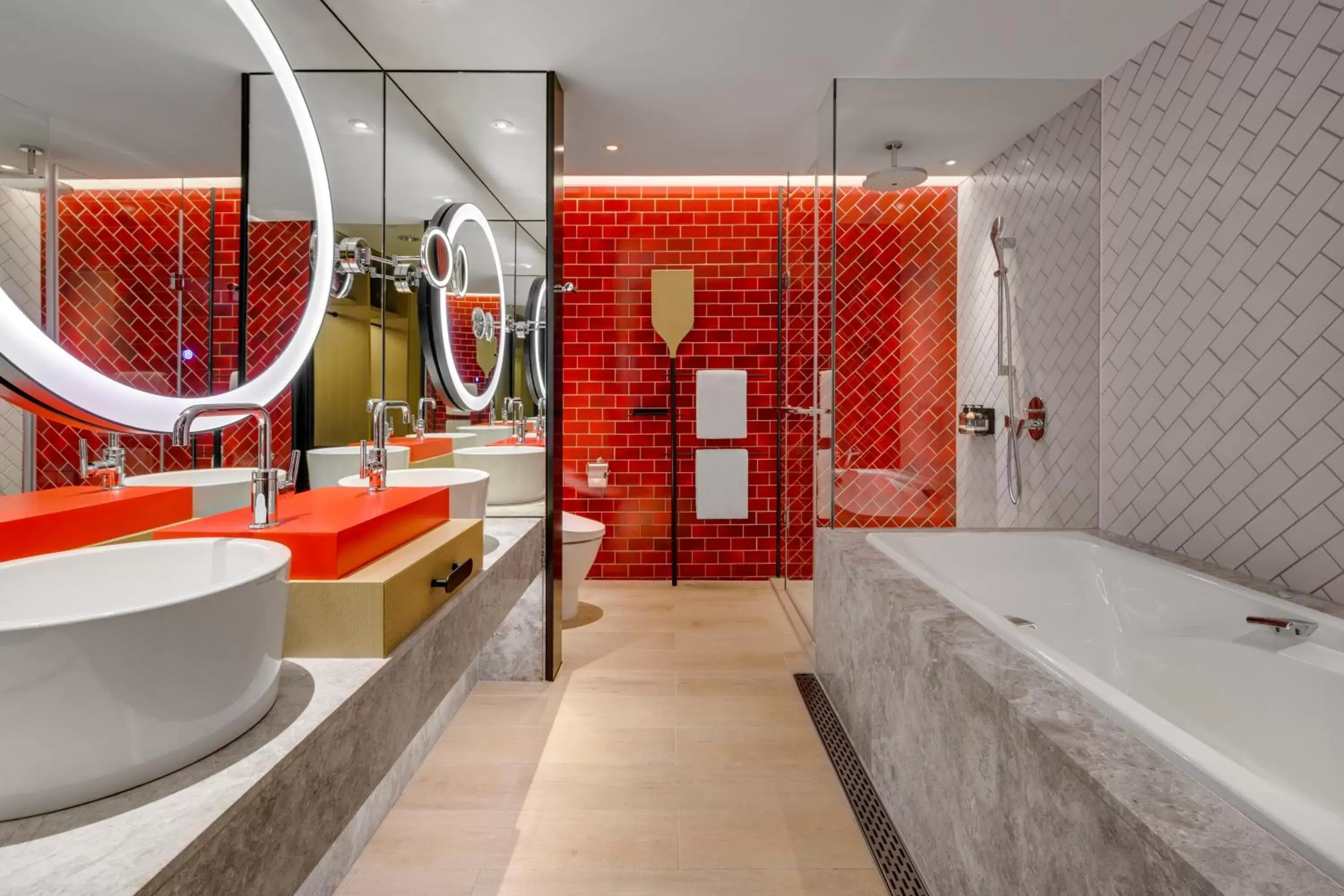 Shower, Bathroom in Hotel Indigo Taipei North, an IHG Hotel