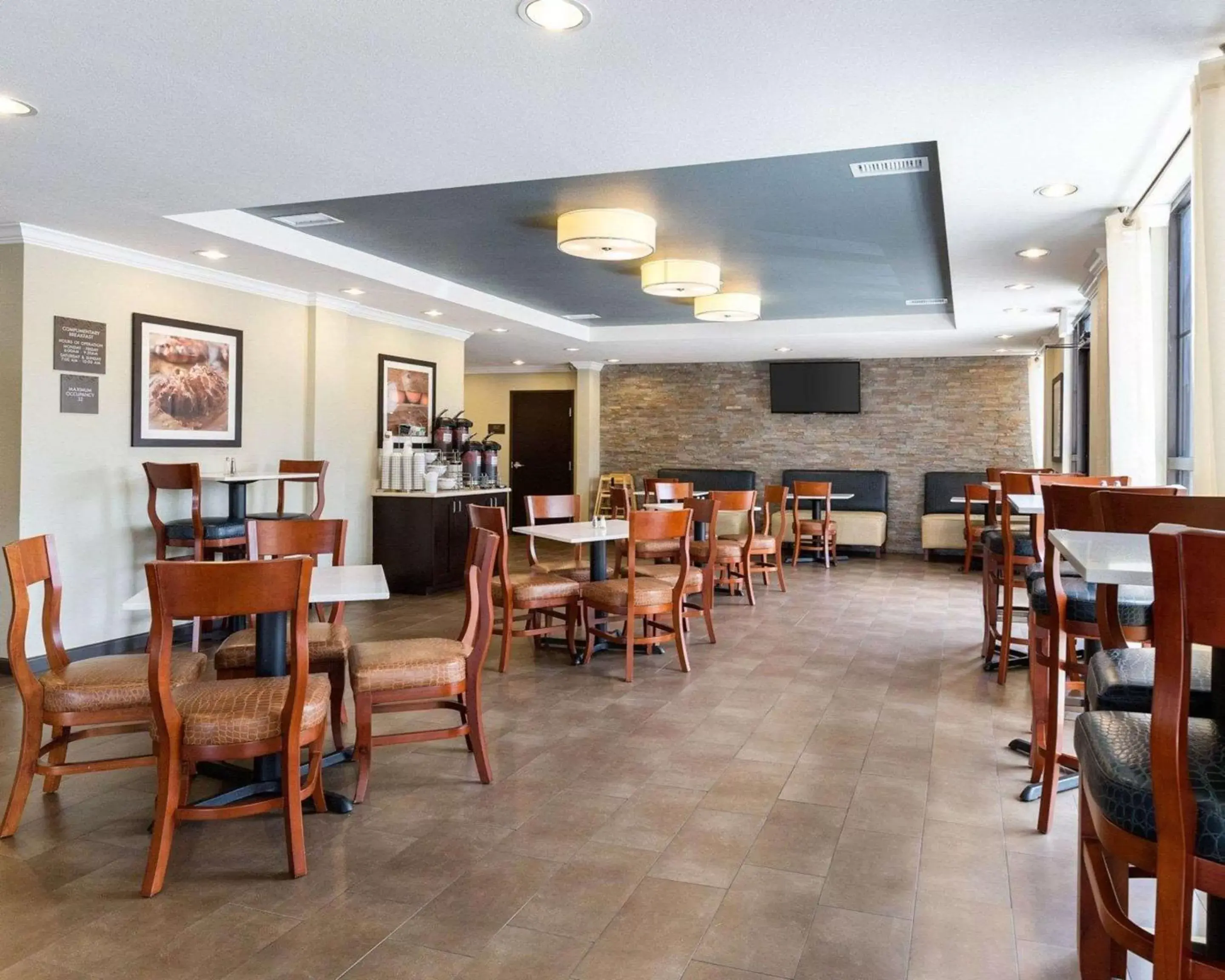 Restaurant/places to eat in Comfort Suites near Westchase on Beltway 8 Restaurant/places to eat in Comfort Suites near Westchase on Beltway 8