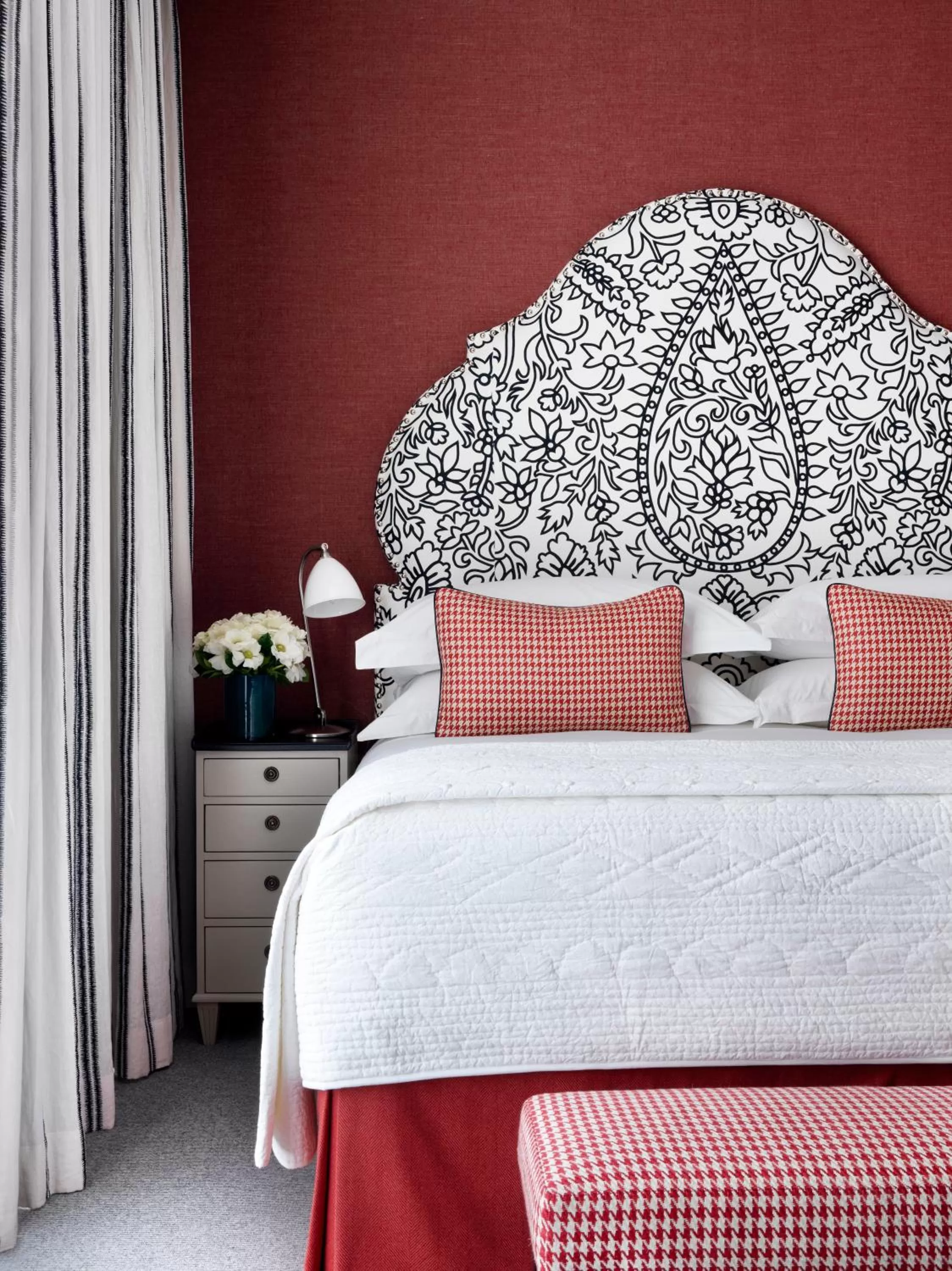 Bedroom, Bed in The Whitby Hotel