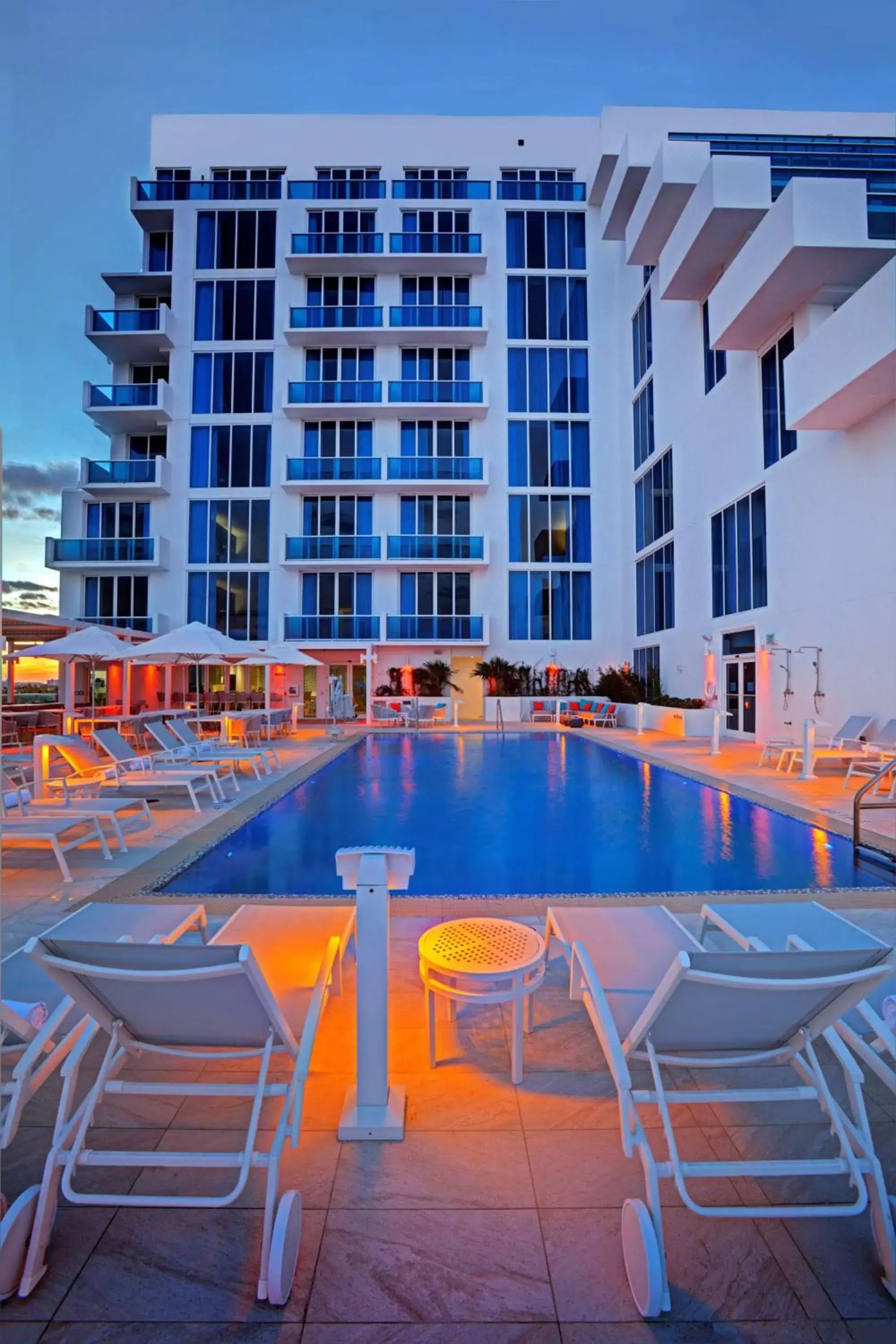 Property building, Swimming Pool in Hotel Maren Fort Lauderdale Beach, Curio Collection By Hilton