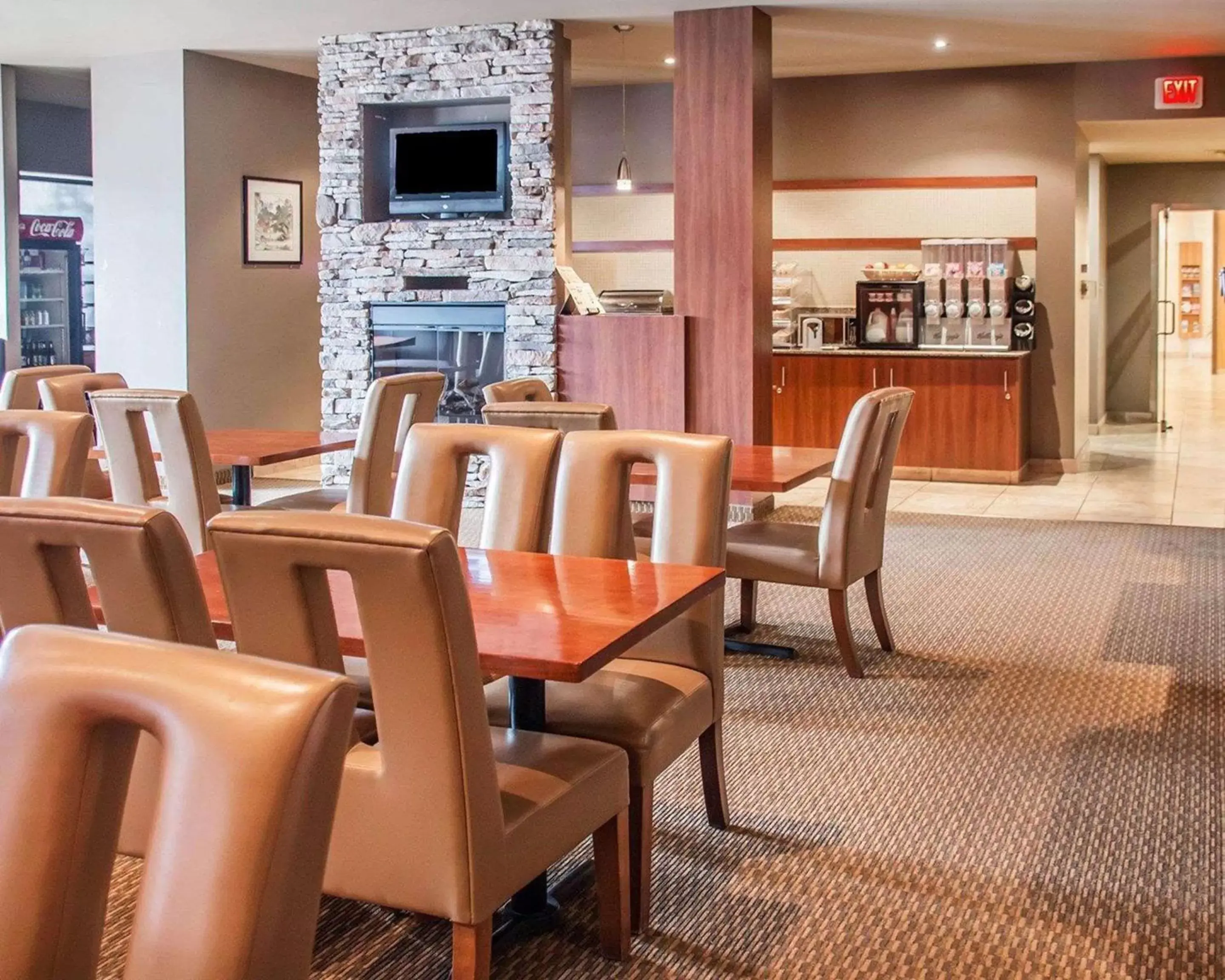 Restaurant/Places to Eat in Quality Inn & Suites Winnipeg