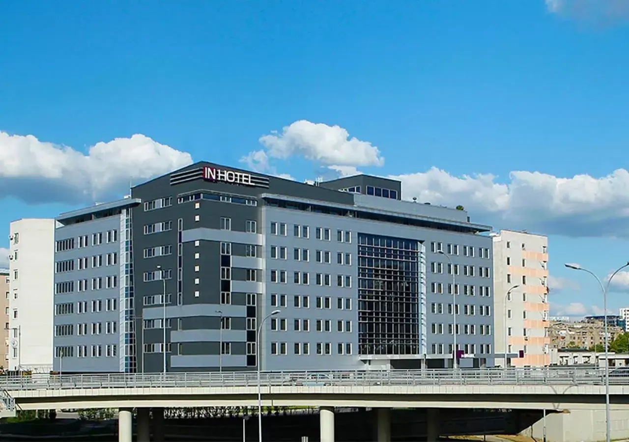 Facade/entrance in IN Hotel Beograd