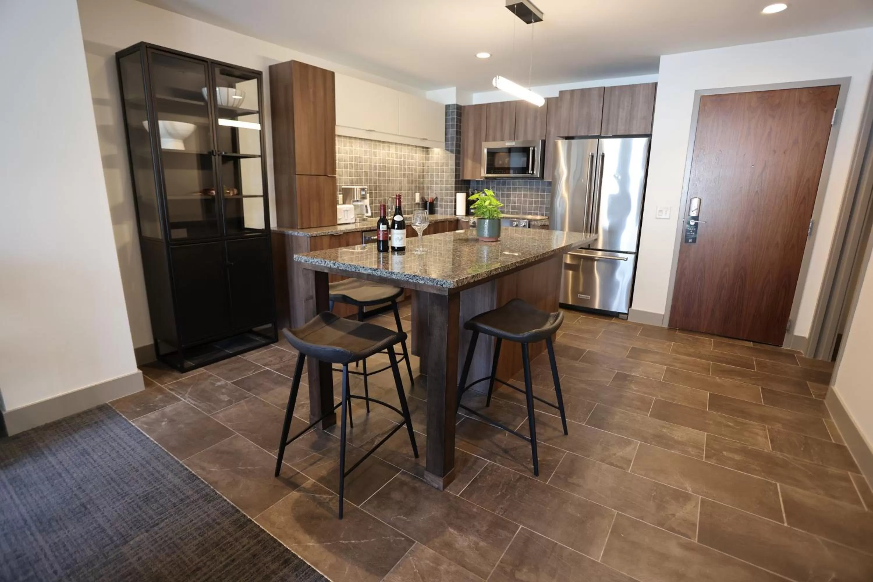 Photo of the whole room in Kimpton Schofield Hotel by IHG