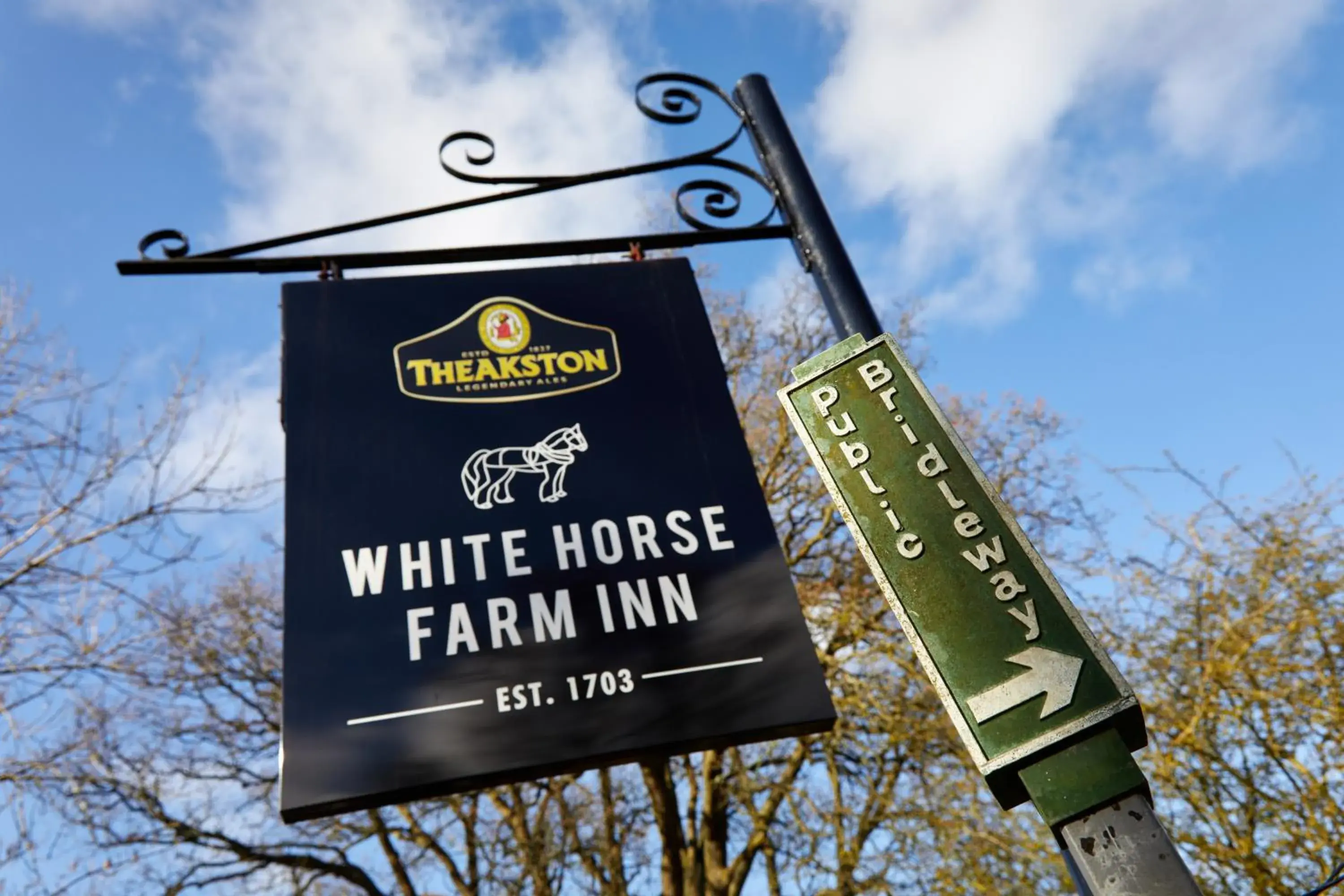 Property Logo/Sign in White Horse Farm Inn