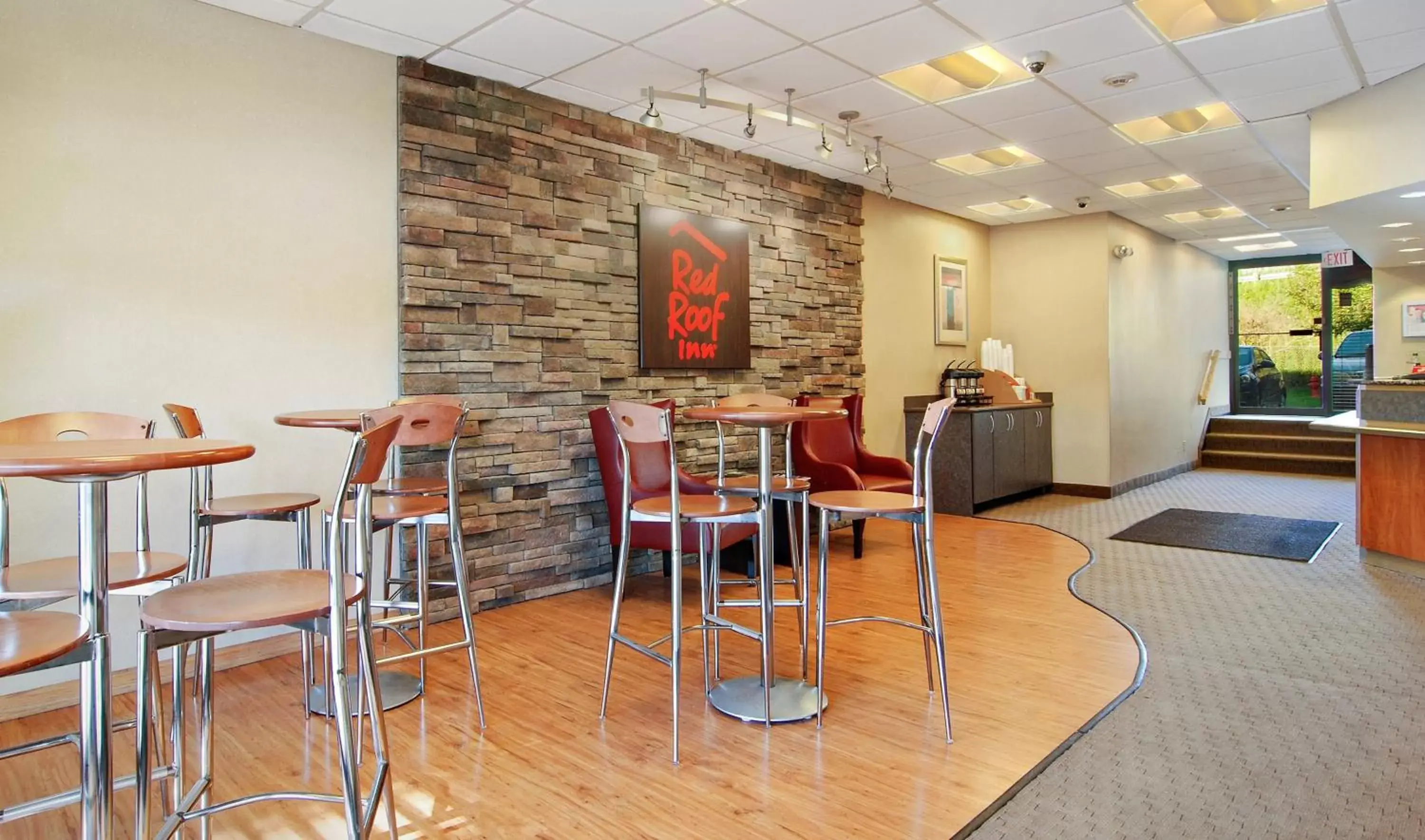 Other, Restaurant/Places to Eat in Red Roof Inn Cleveland Airport - Middleburg Heights