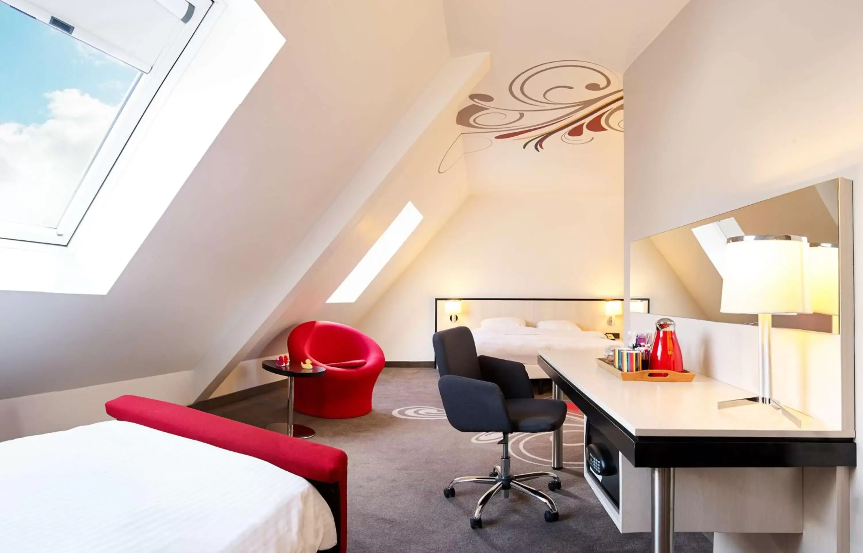 Photo of the whole room in Hotel Park Inn by Radisson Brussels Midi