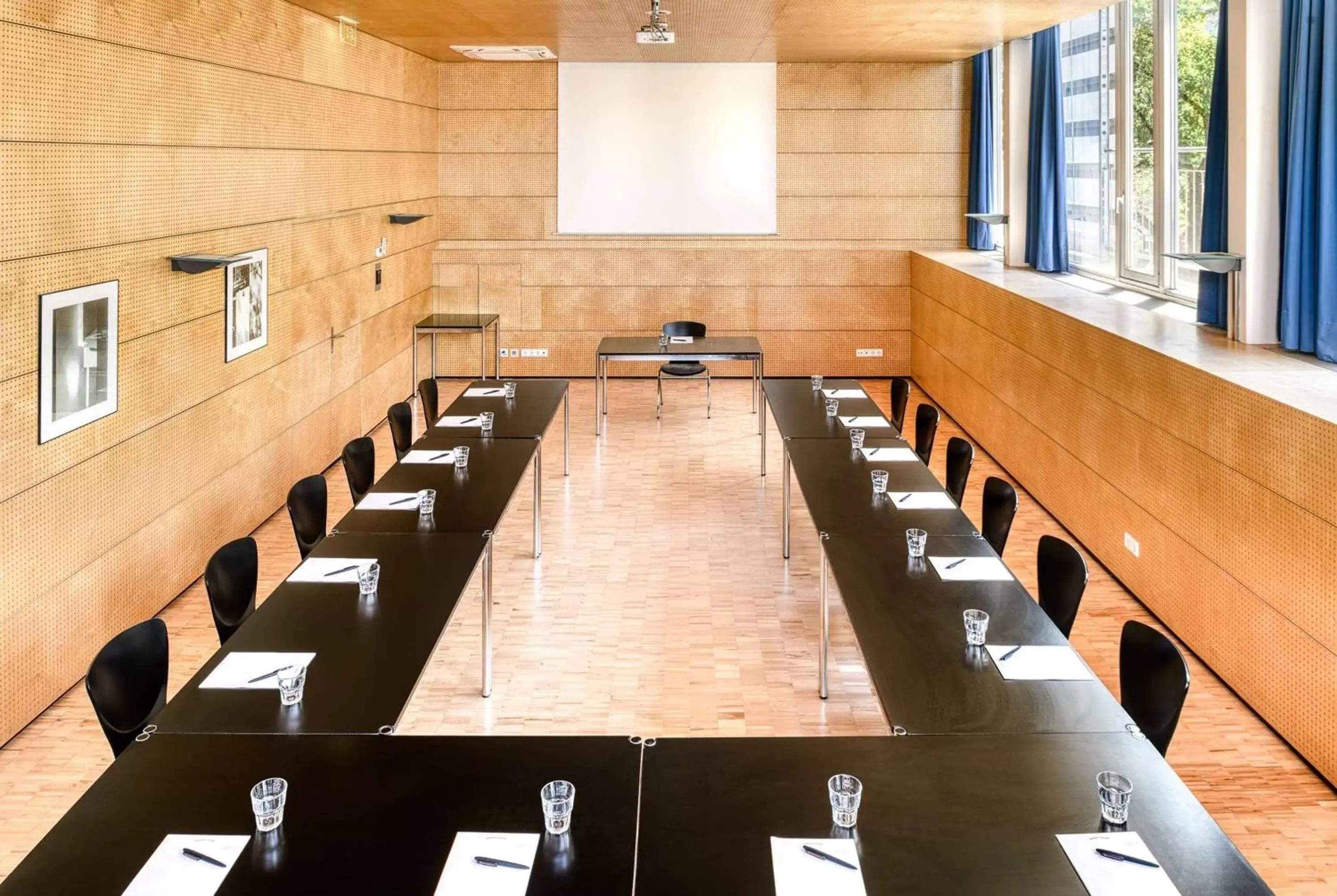 Meeting/conference room in Vienna House by Wyndham Martinspark Dornbirn