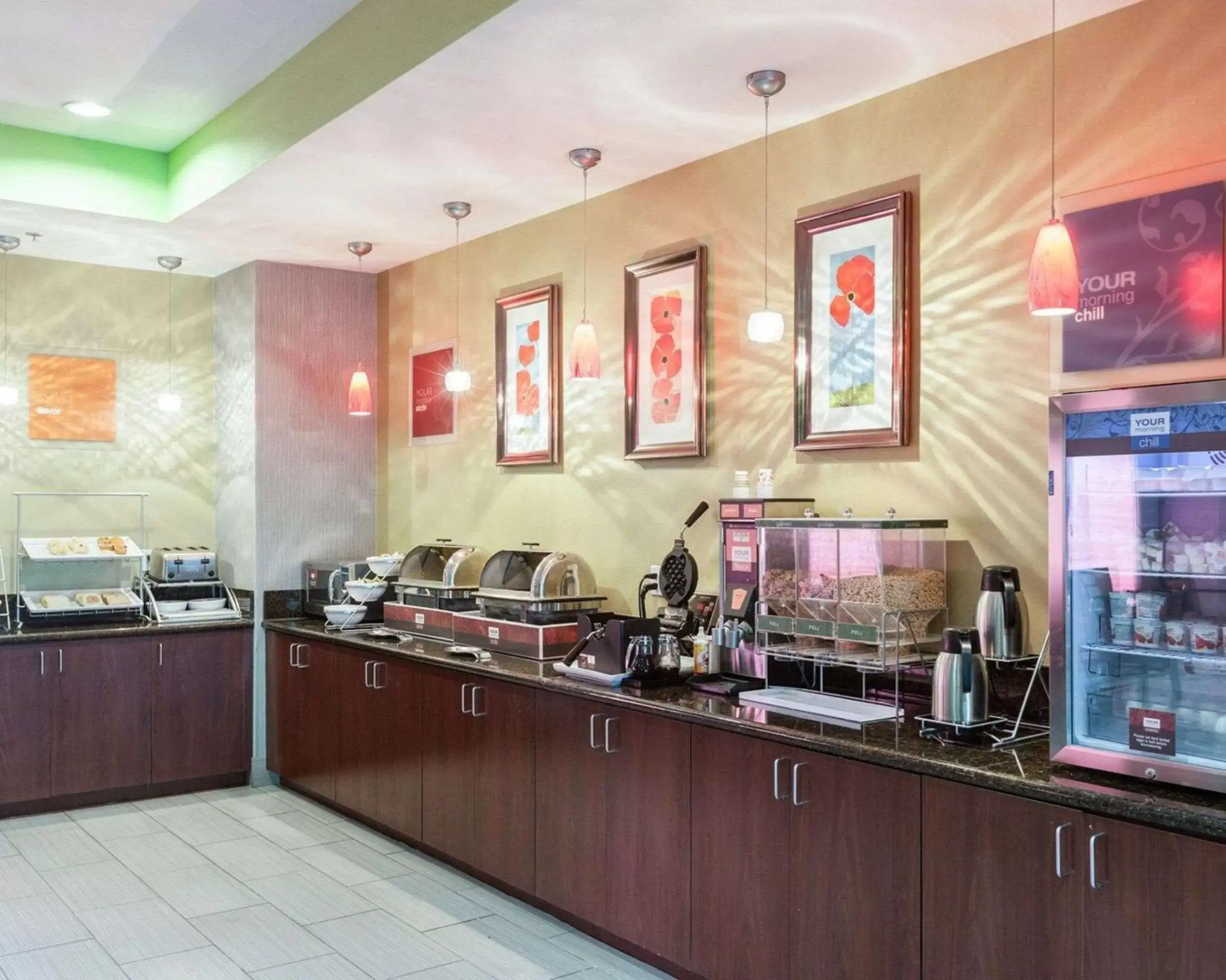 Restaurant/Places to Eat in Comfort Suites Greenville
