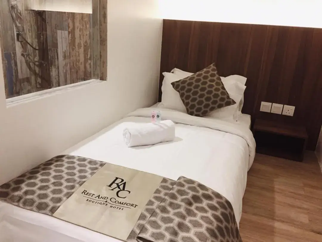 Bed in Rest And Comfort Boutique Hotel