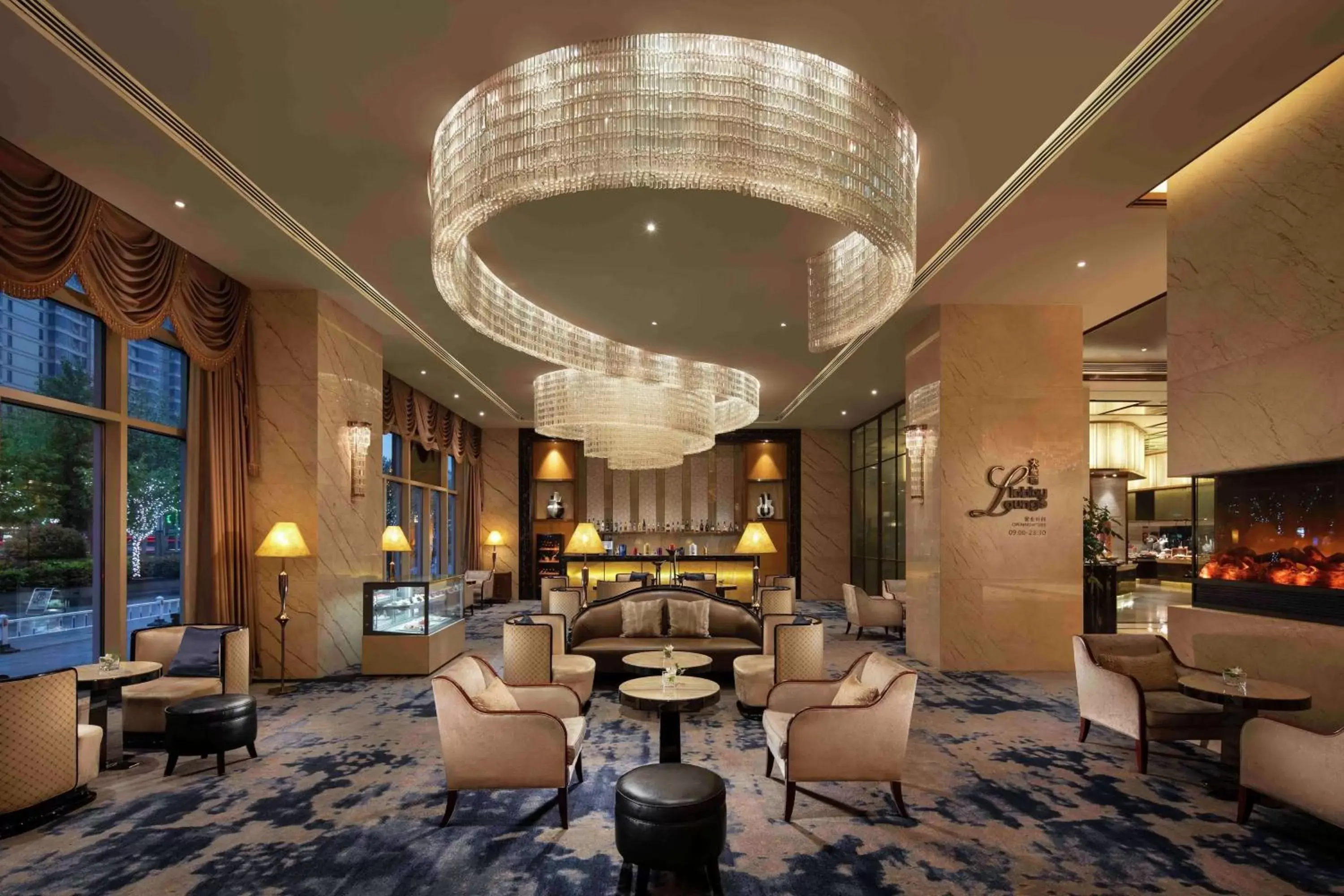 Lobby or reception, Lounge/Bar in Hilton Zhengzhou