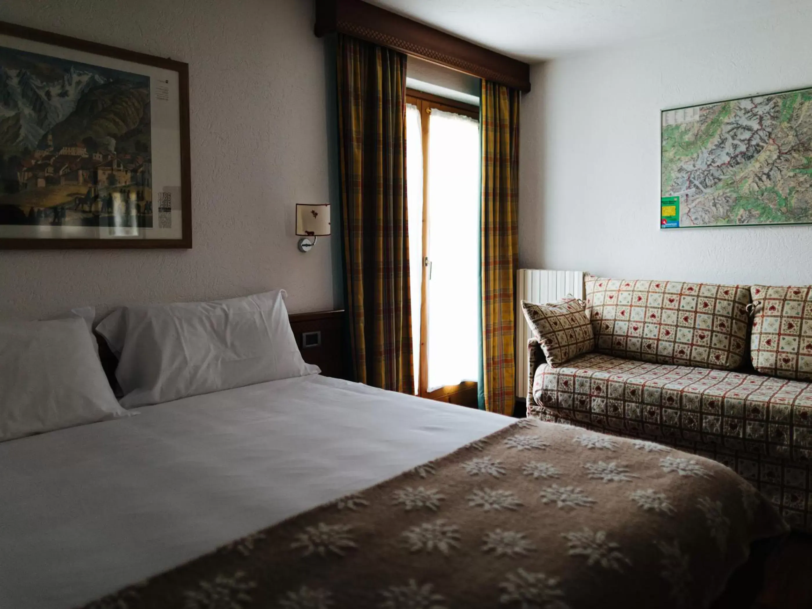 Bed in Hotel Walser Courmayeur