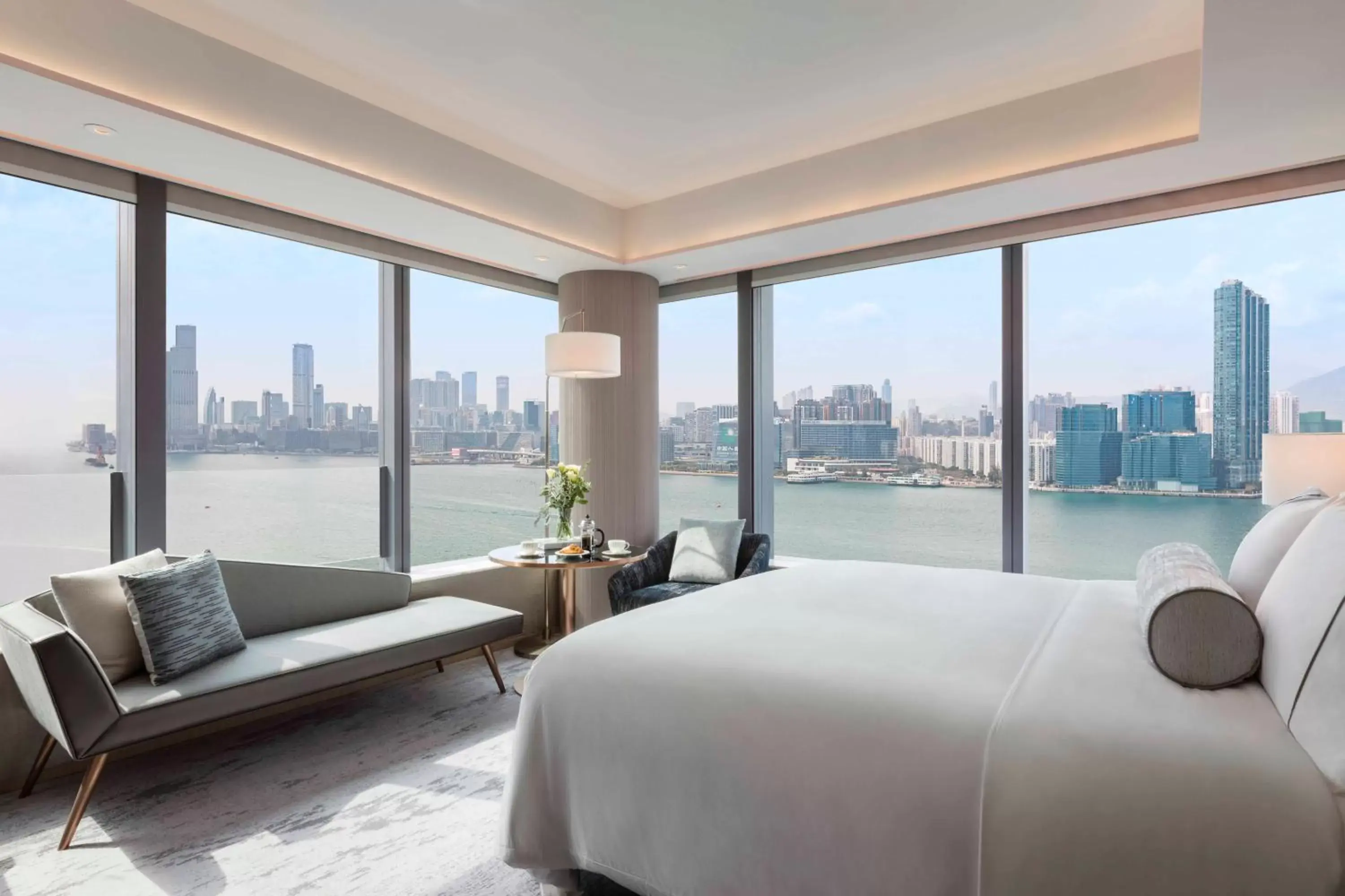 Deluxe King Room with Harbor View - Lounge Access in Hyatt Centric Victoria Harbour