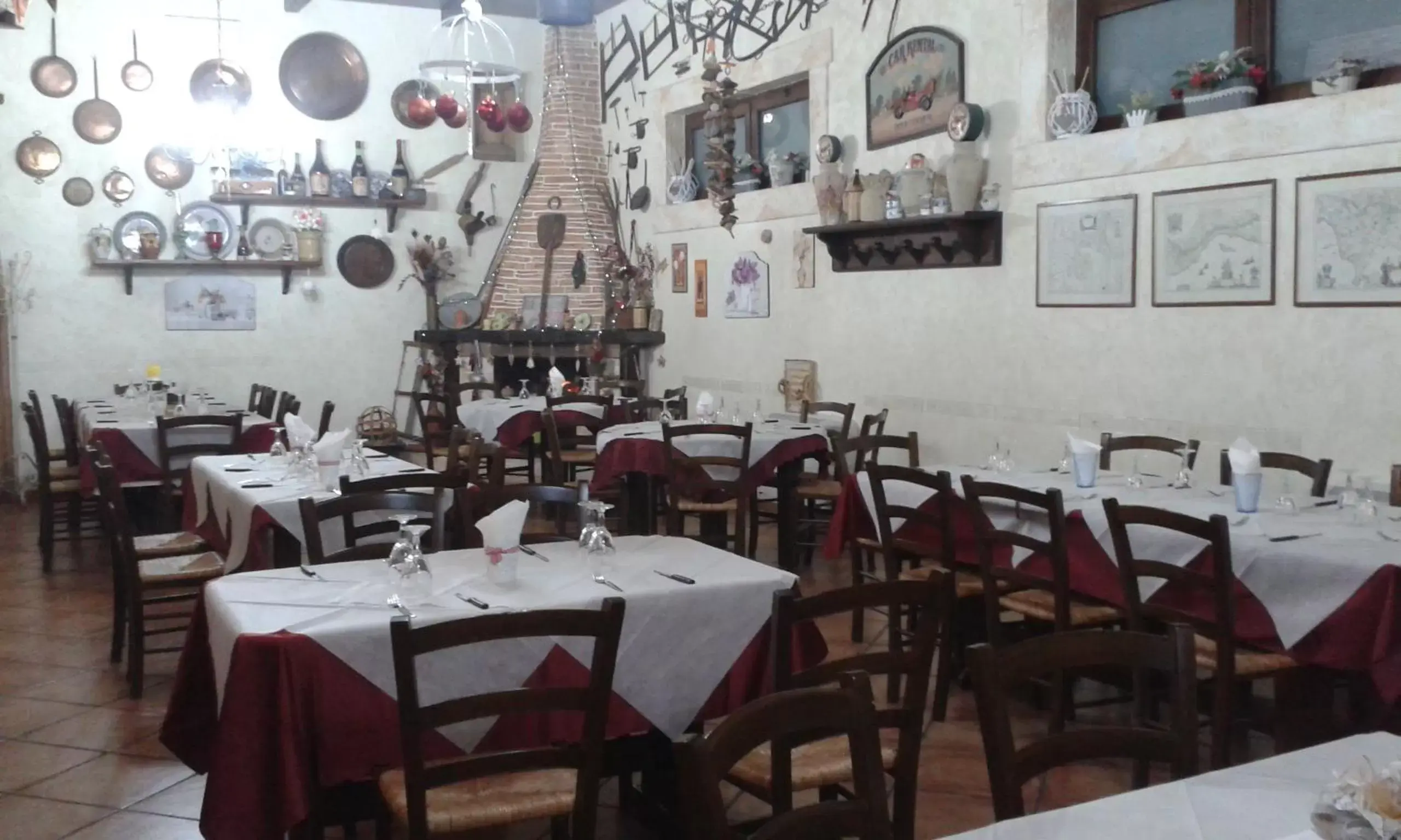 Seating area, Restaurant/Places to Eat in Oasi del Lago