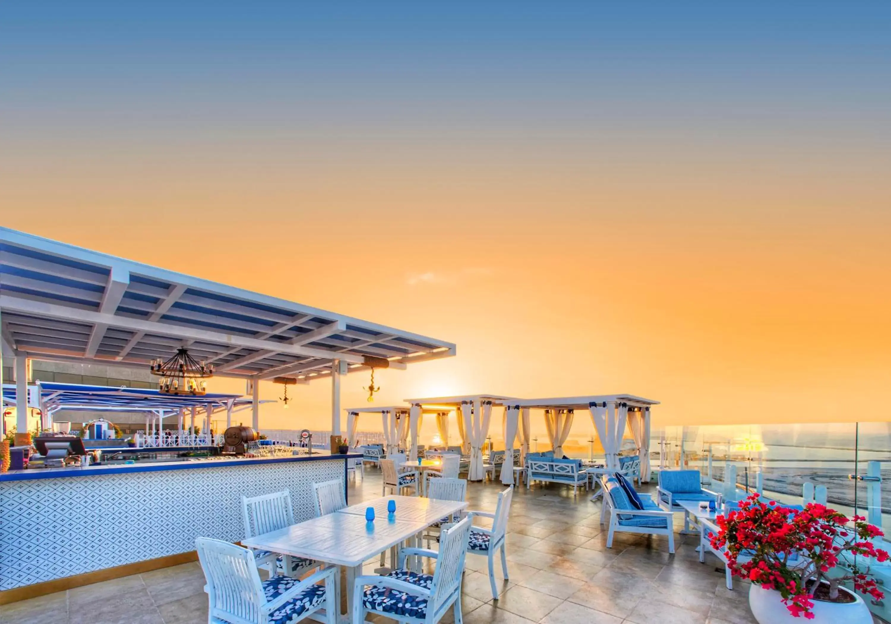 Restaurant/places to eat, Sunrise/Sunset in Hyatt Regency Dubai - Corniche