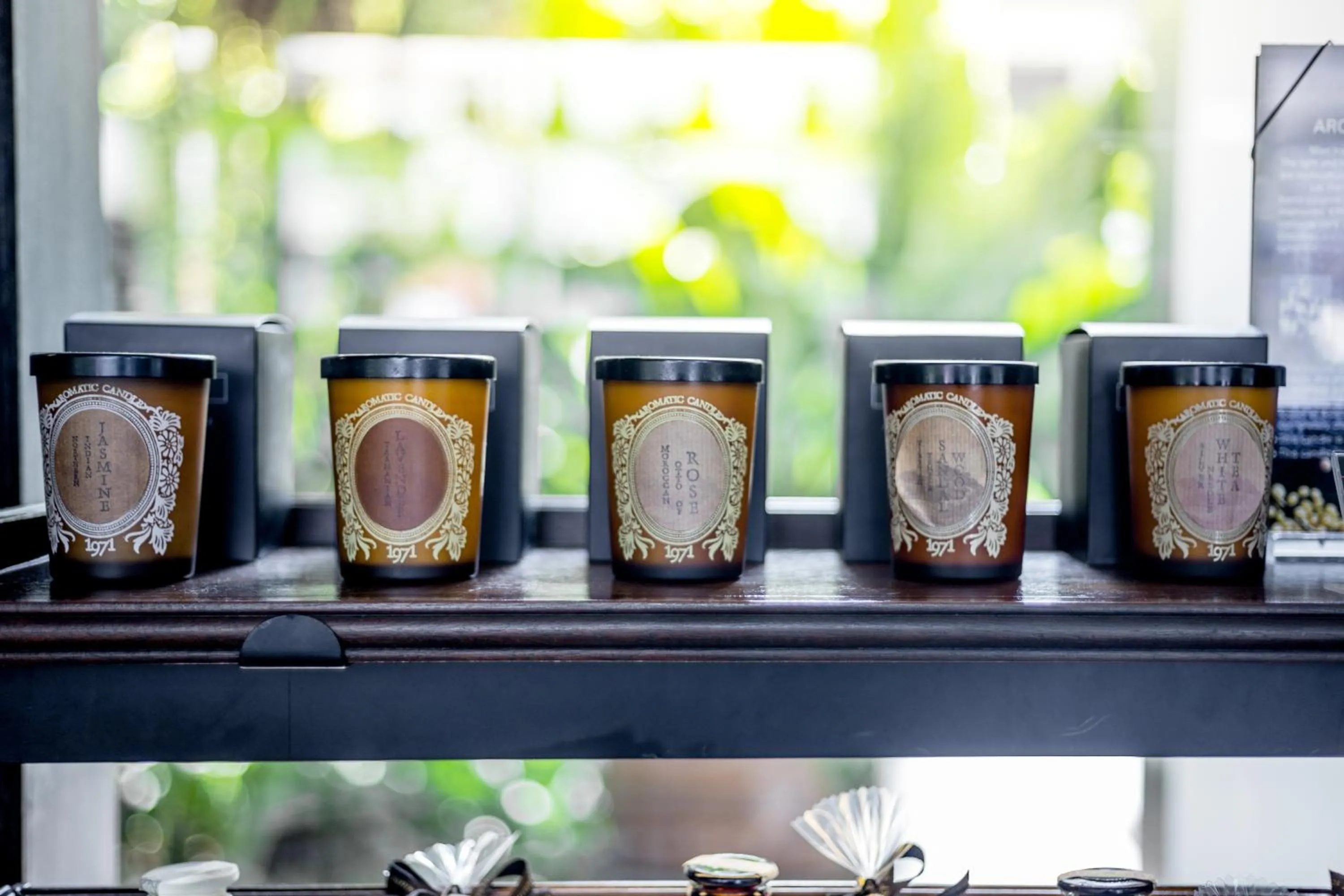 Shopping Area in Aruntara Riverside Boutique Hotel