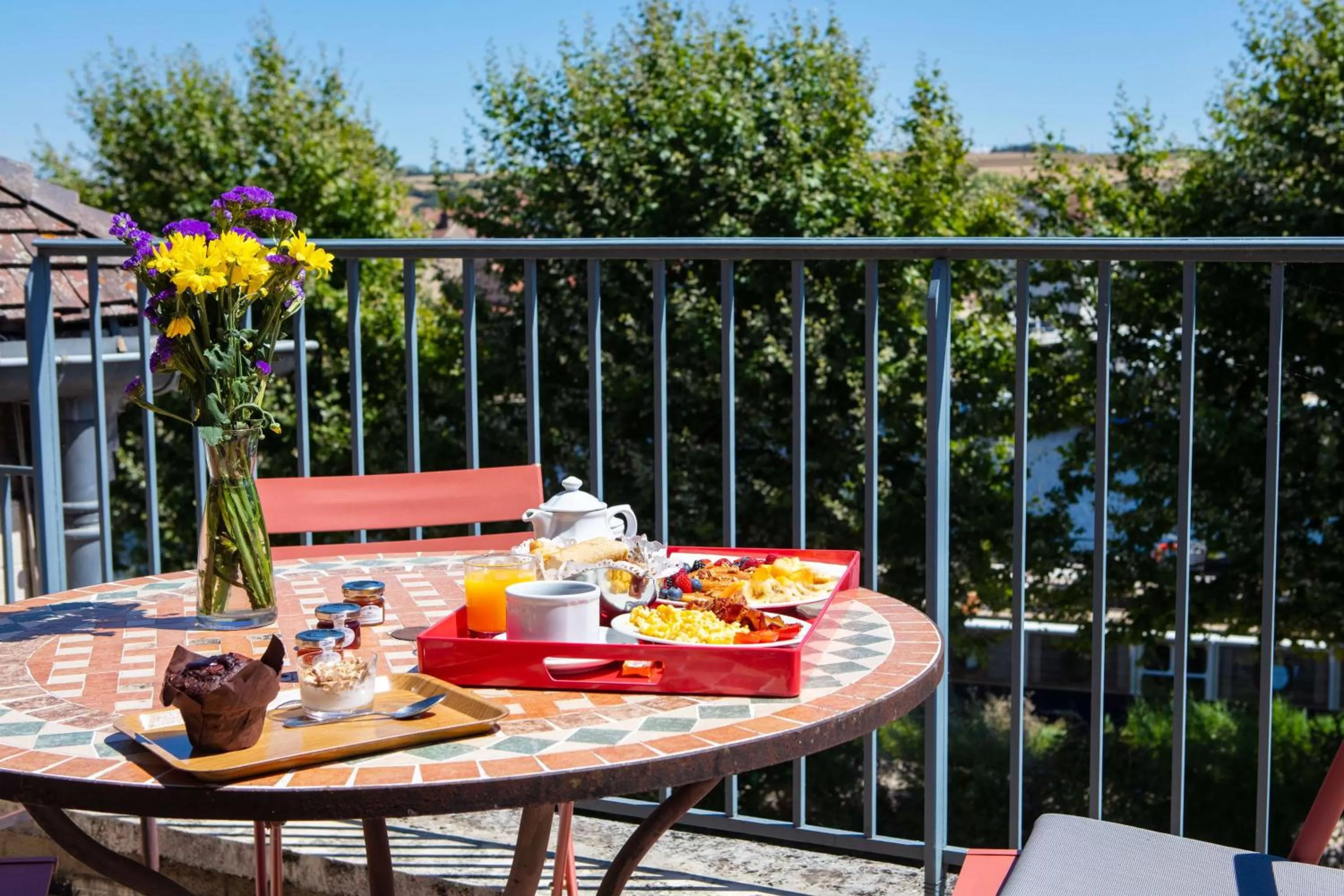 Photo of the whole room in Hôtel Le Maxime - Best Western Signature Collection