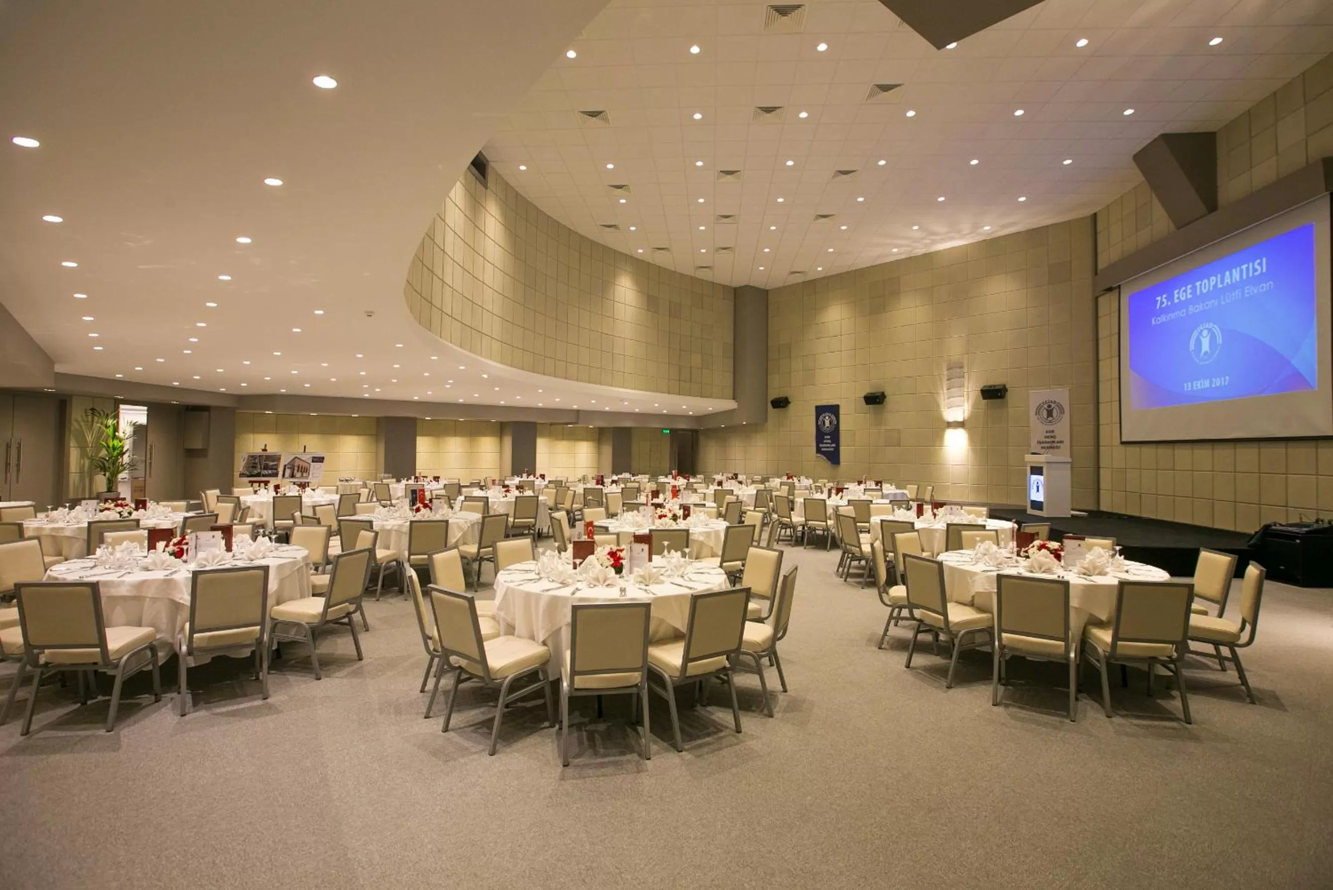 Banquet/Function facilities in Karaca Hotel