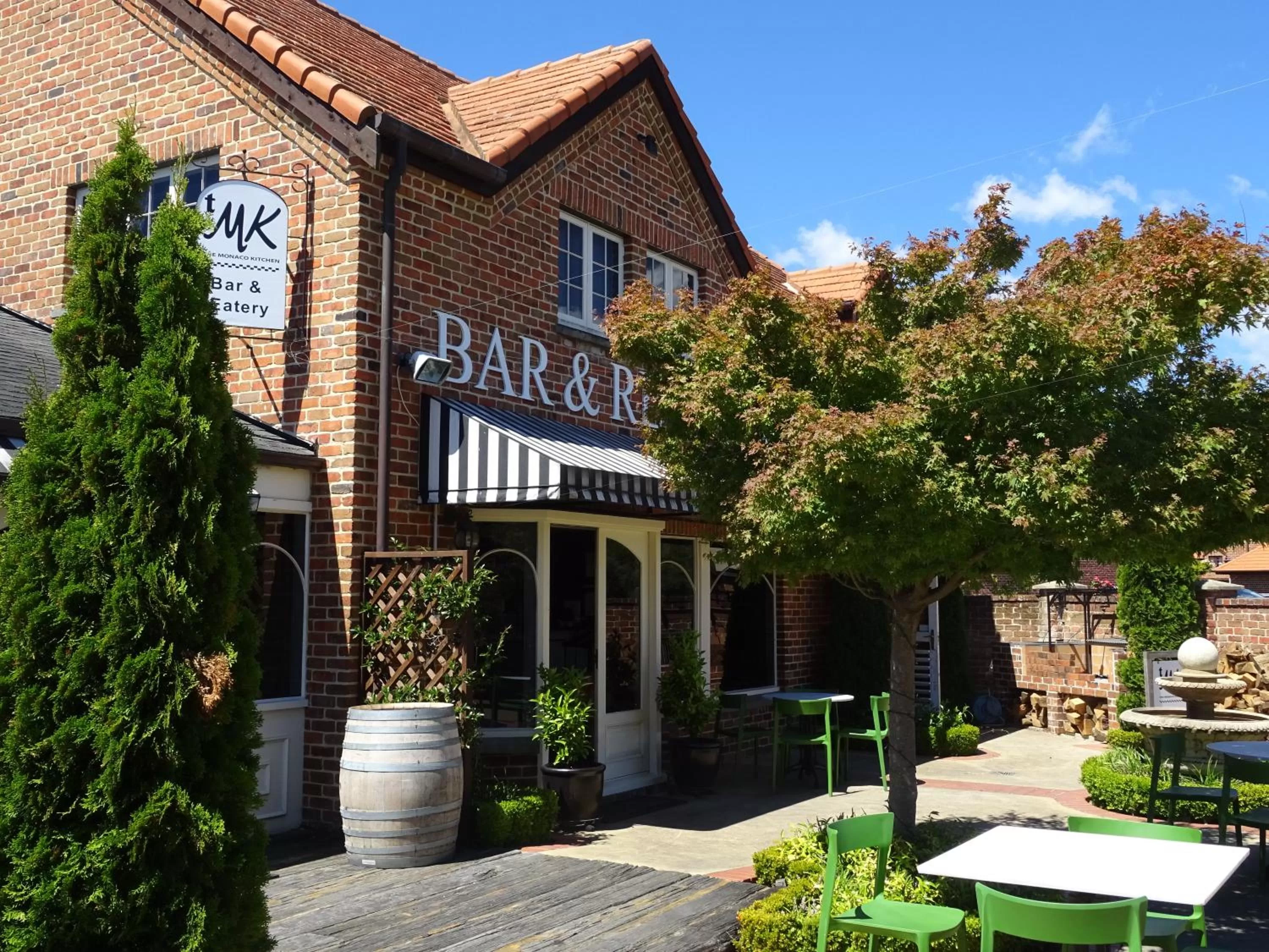 Patio in Grand Arden Monaco Nelson