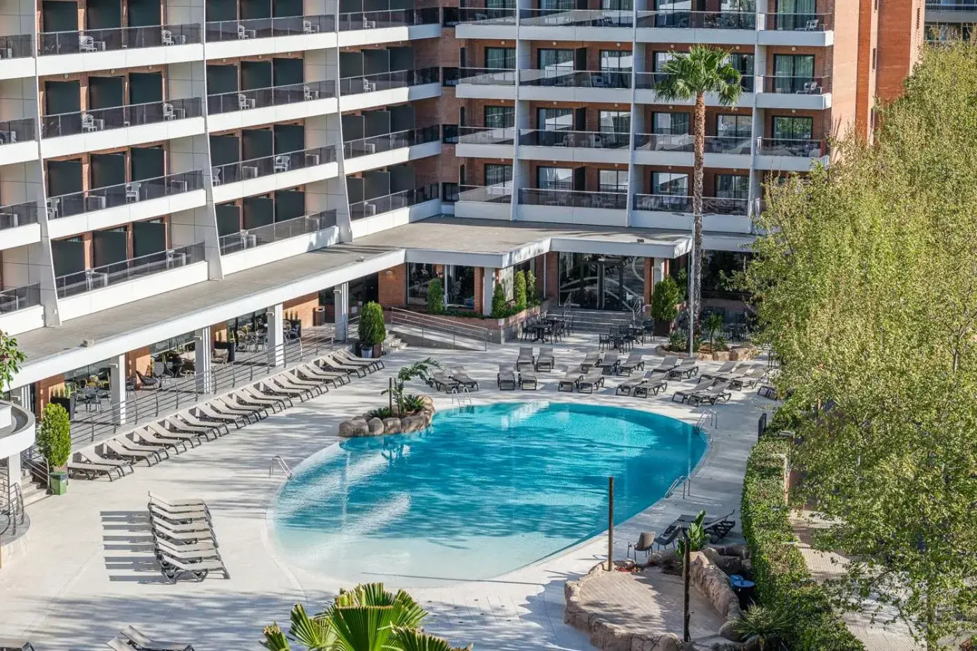 Property building, Pool View in Hotel California Garden