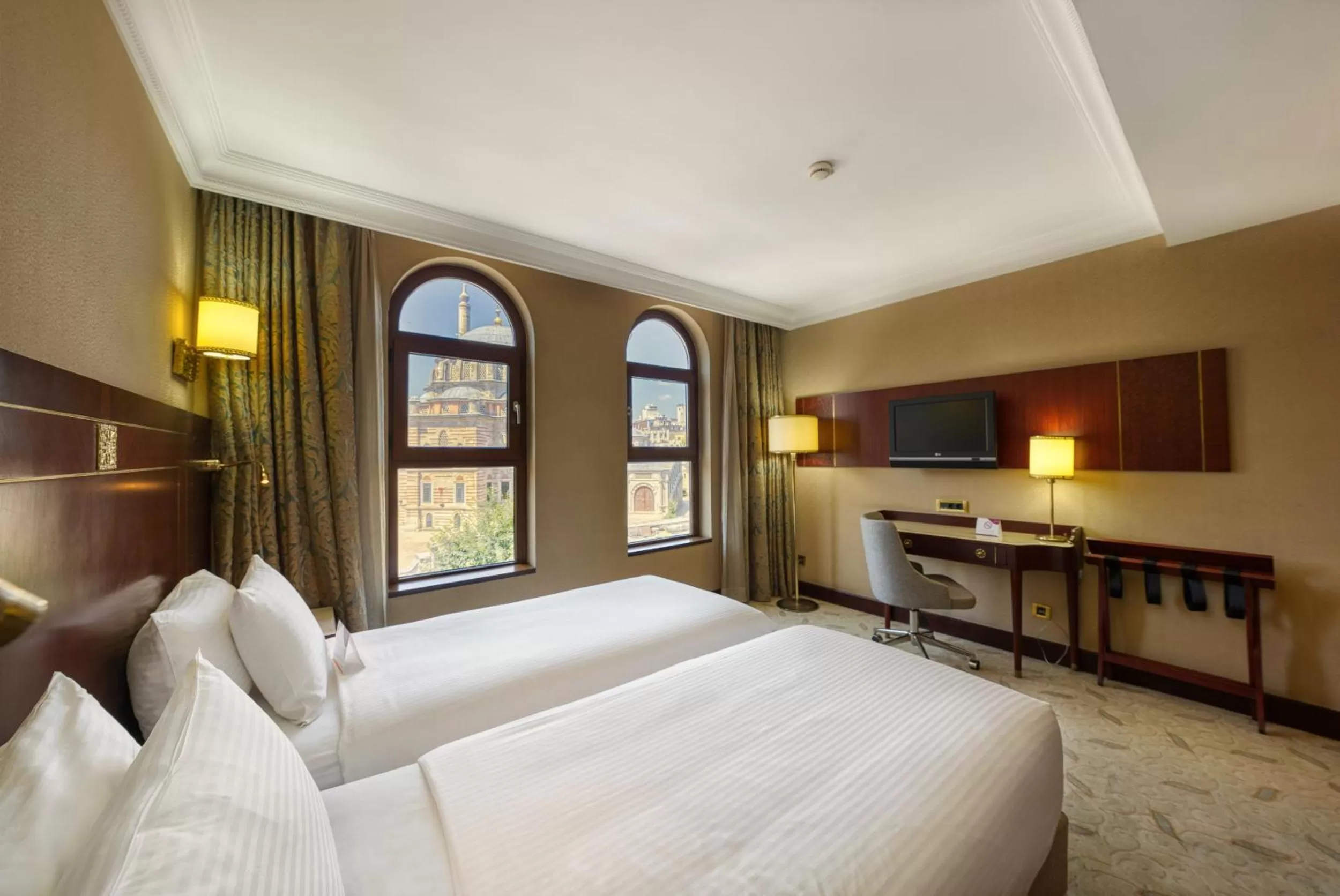 Bedroom, Bed in Crowne Plaza Istanbul - Old City by IHG