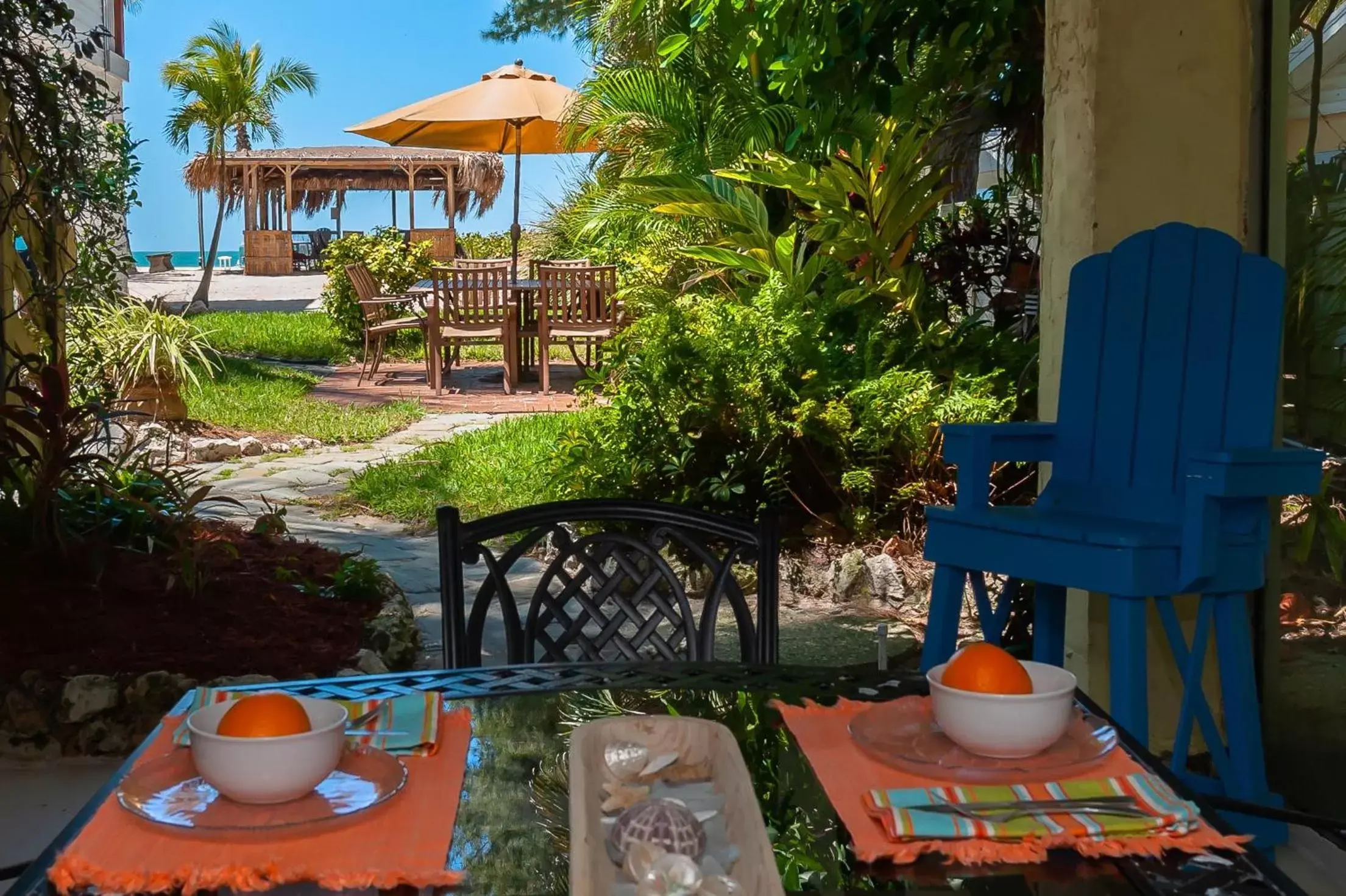 Patio in Cedar Cove Resort & Cottages